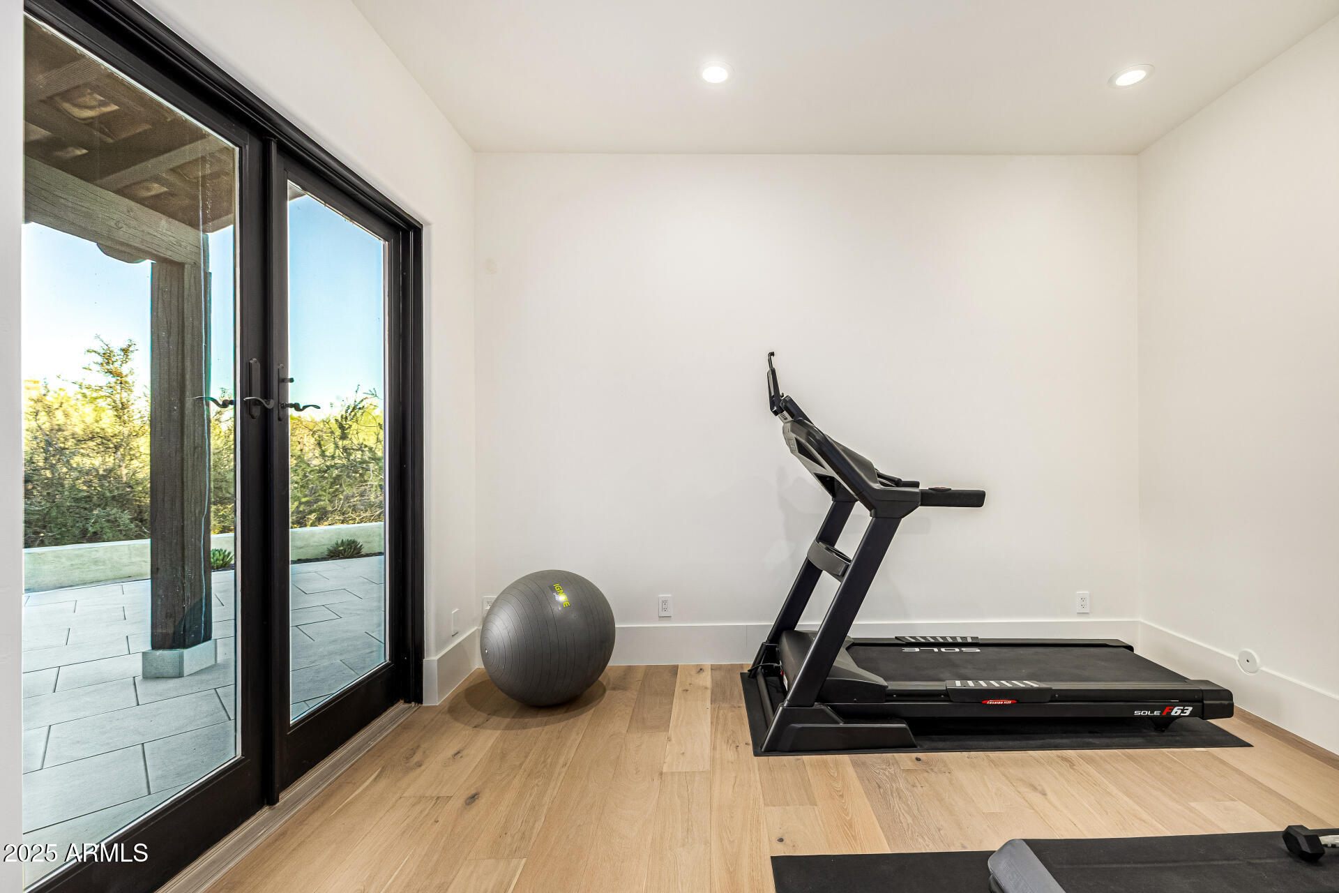 LONE MOUNTAIN ESTATES - Residential