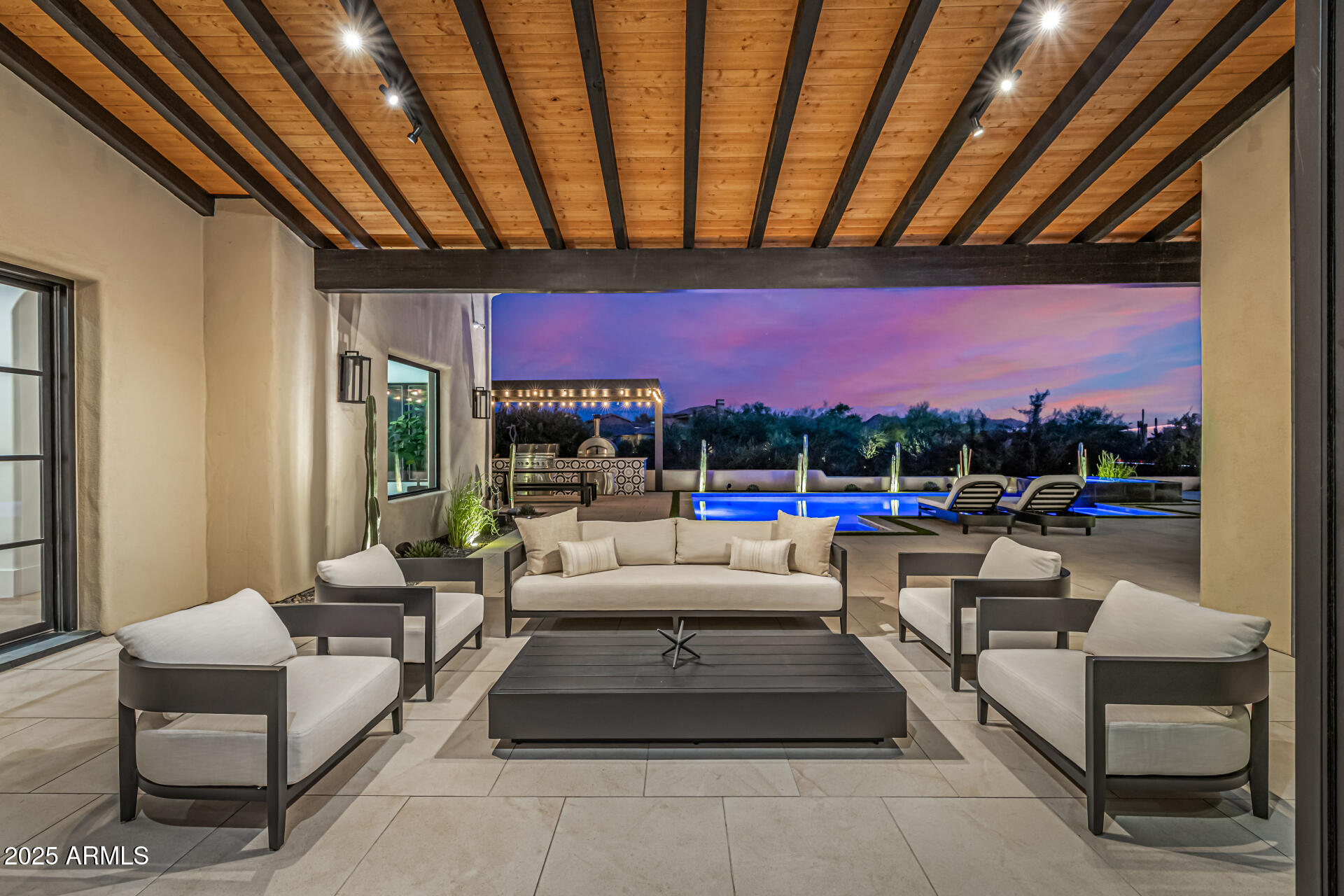 LONE MOUNTAIN ESTATES - Residential