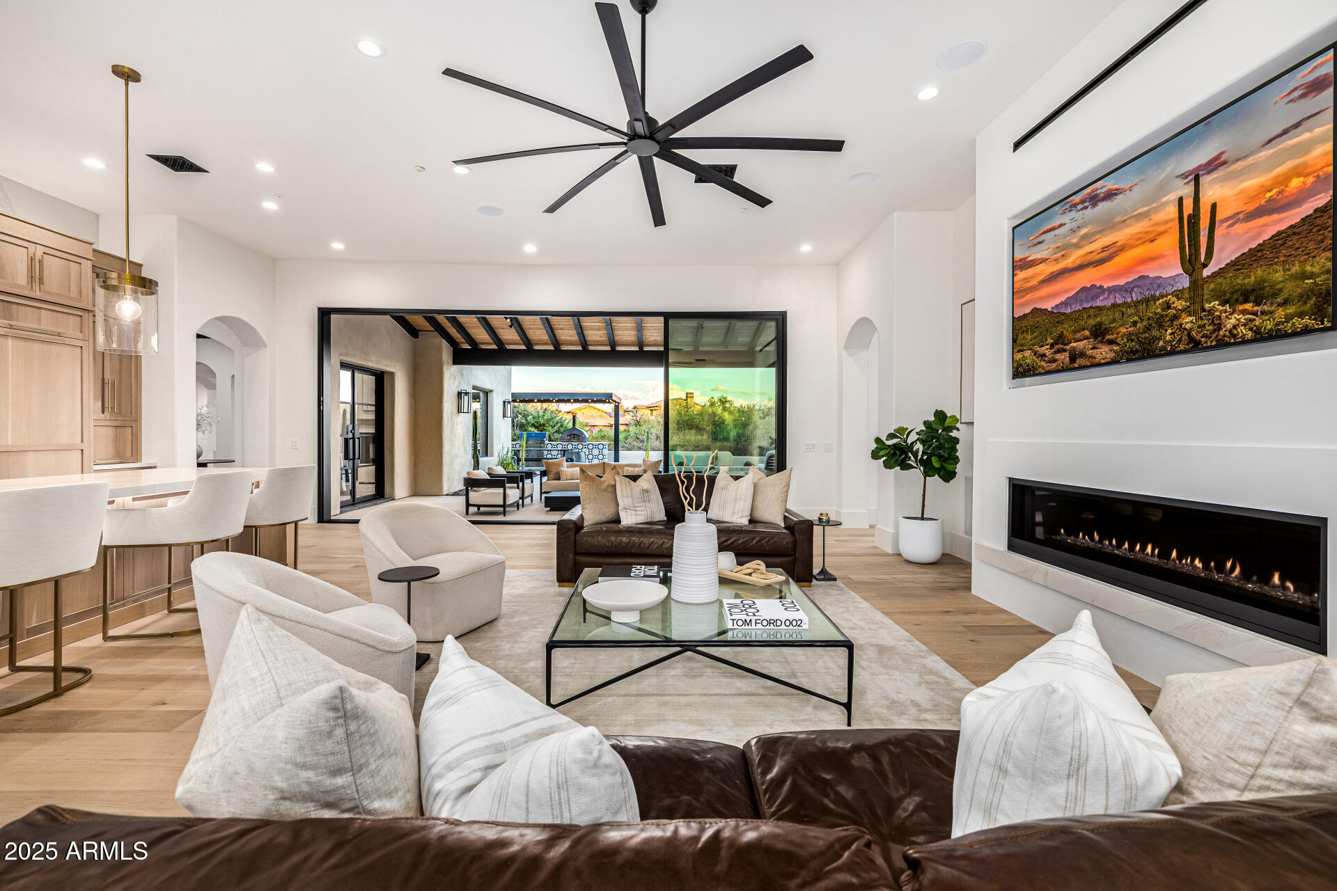 LONE MOUNTAIN ESTATES - Residential