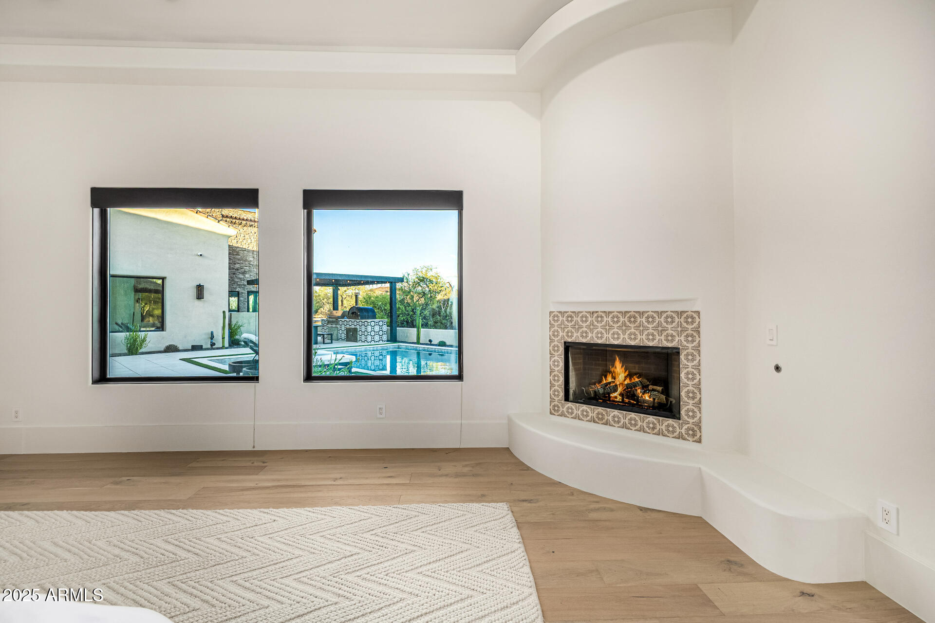 LONE MOUNTAIN ESTATES - Residential