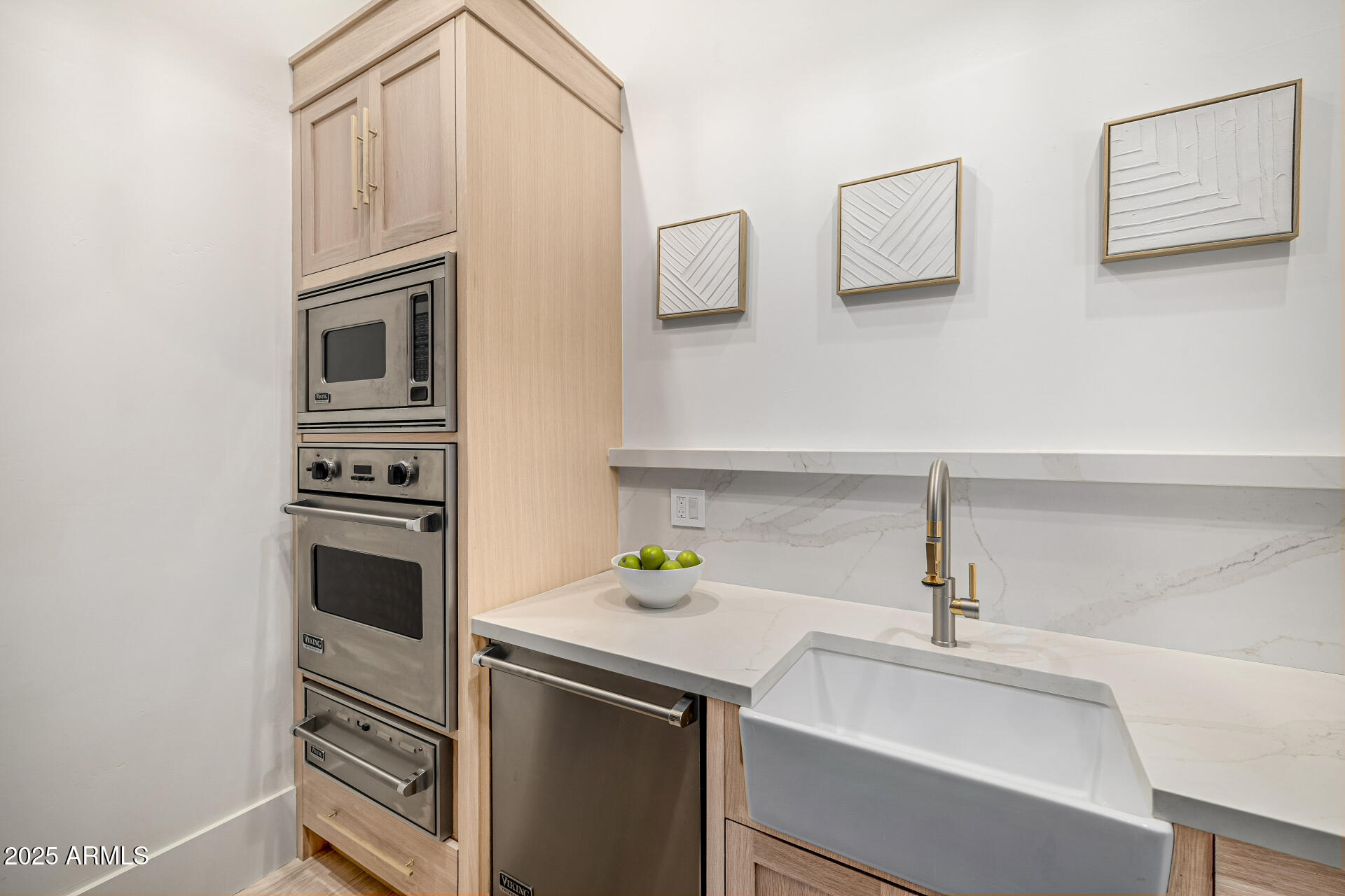 LONE MOUNTAIN ESTATES - Residential