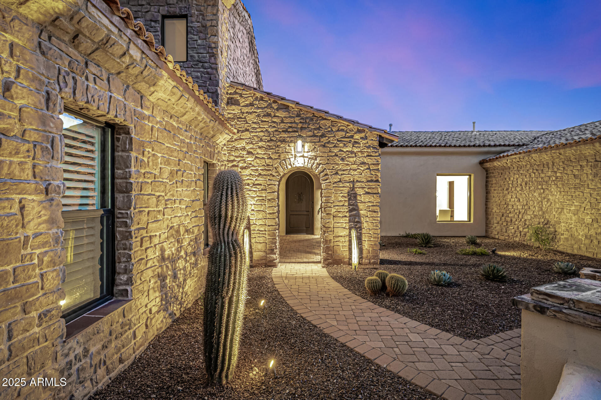 LONE MOUNTAIN ESTATES - Residential