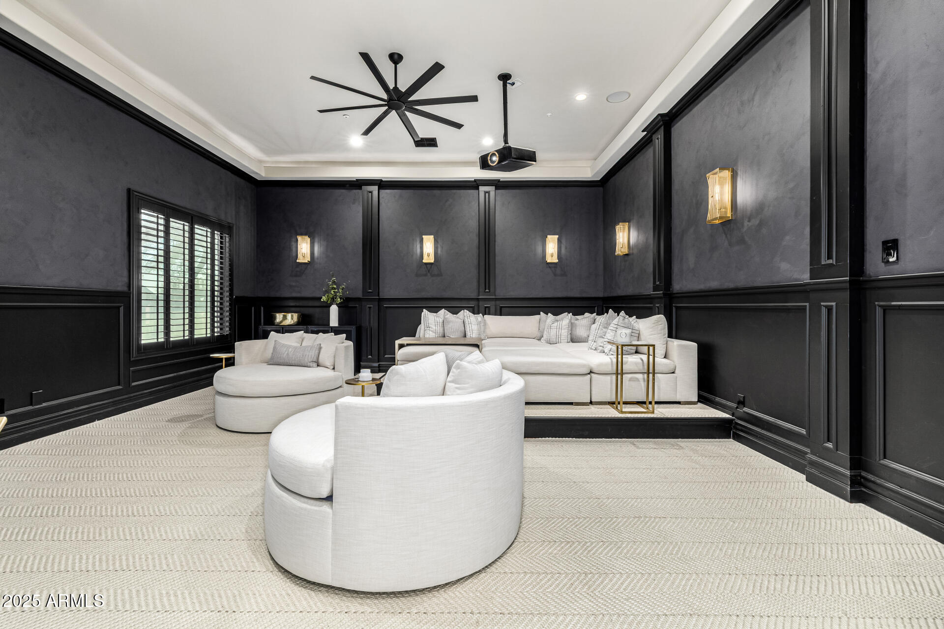 LONE MOUNTAIN ESTATES - Residential