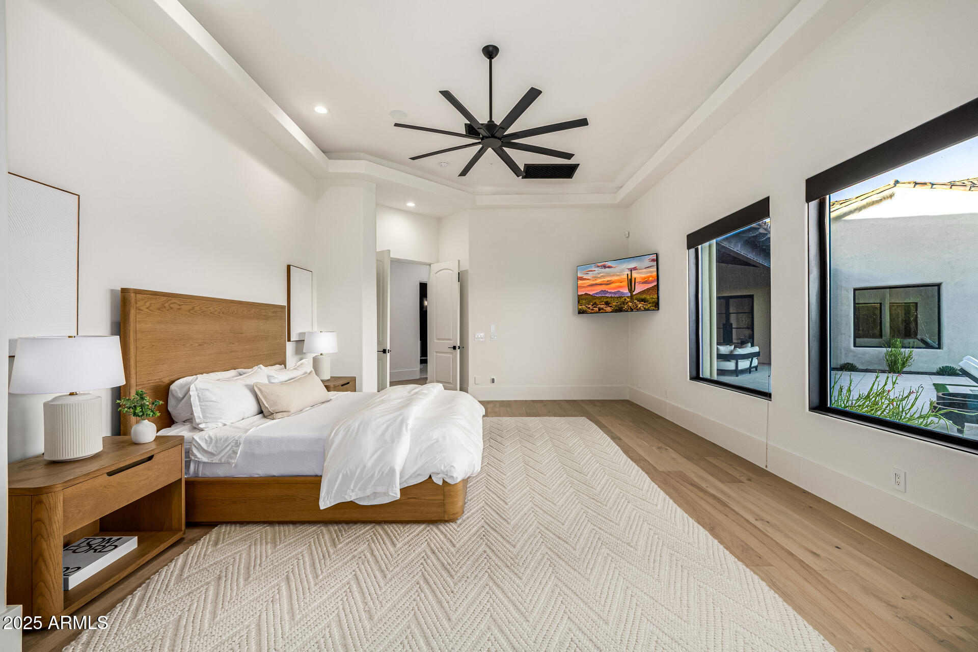 LONE MOUNTAIN ESTATES - Residential