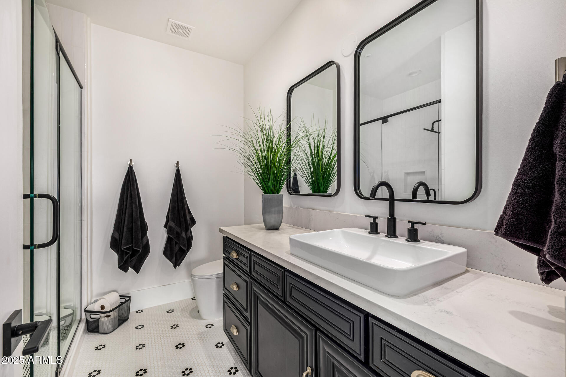 LONE MOUNTAIN ESTATES - Residential
