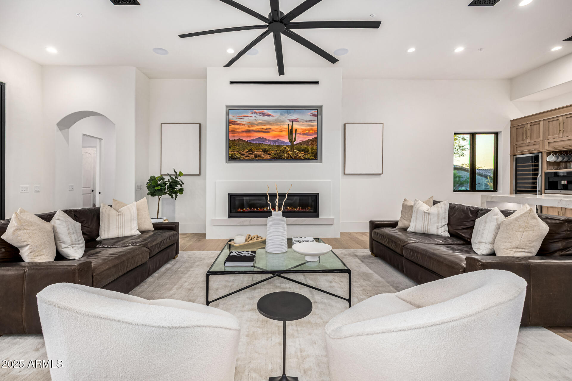 LONE MOUNTAIN ESTATES - Residential