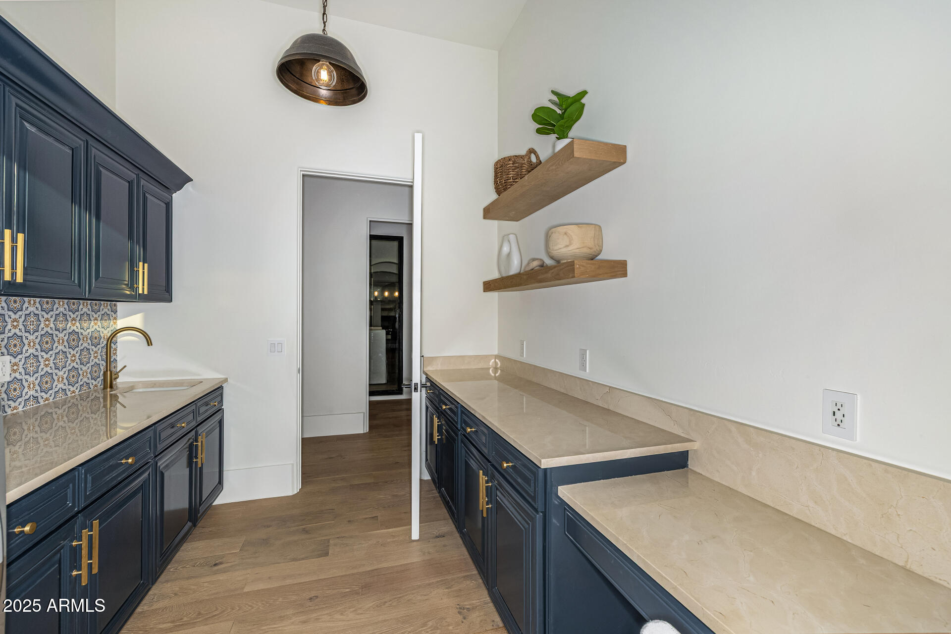 LONE MOUNTAIN ESTATES - Residential