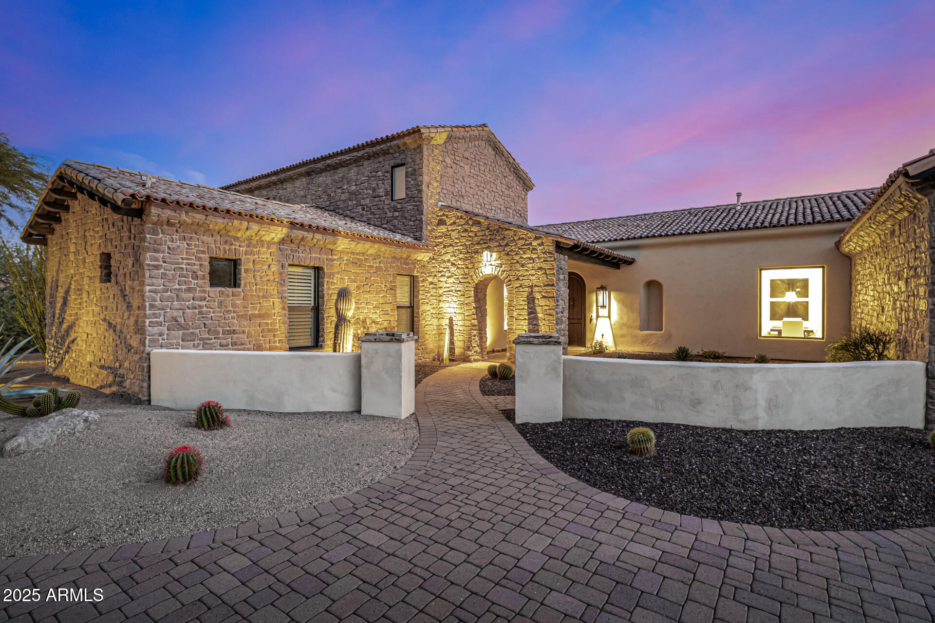 LONE MOUNTAIN ESTATES - Residential