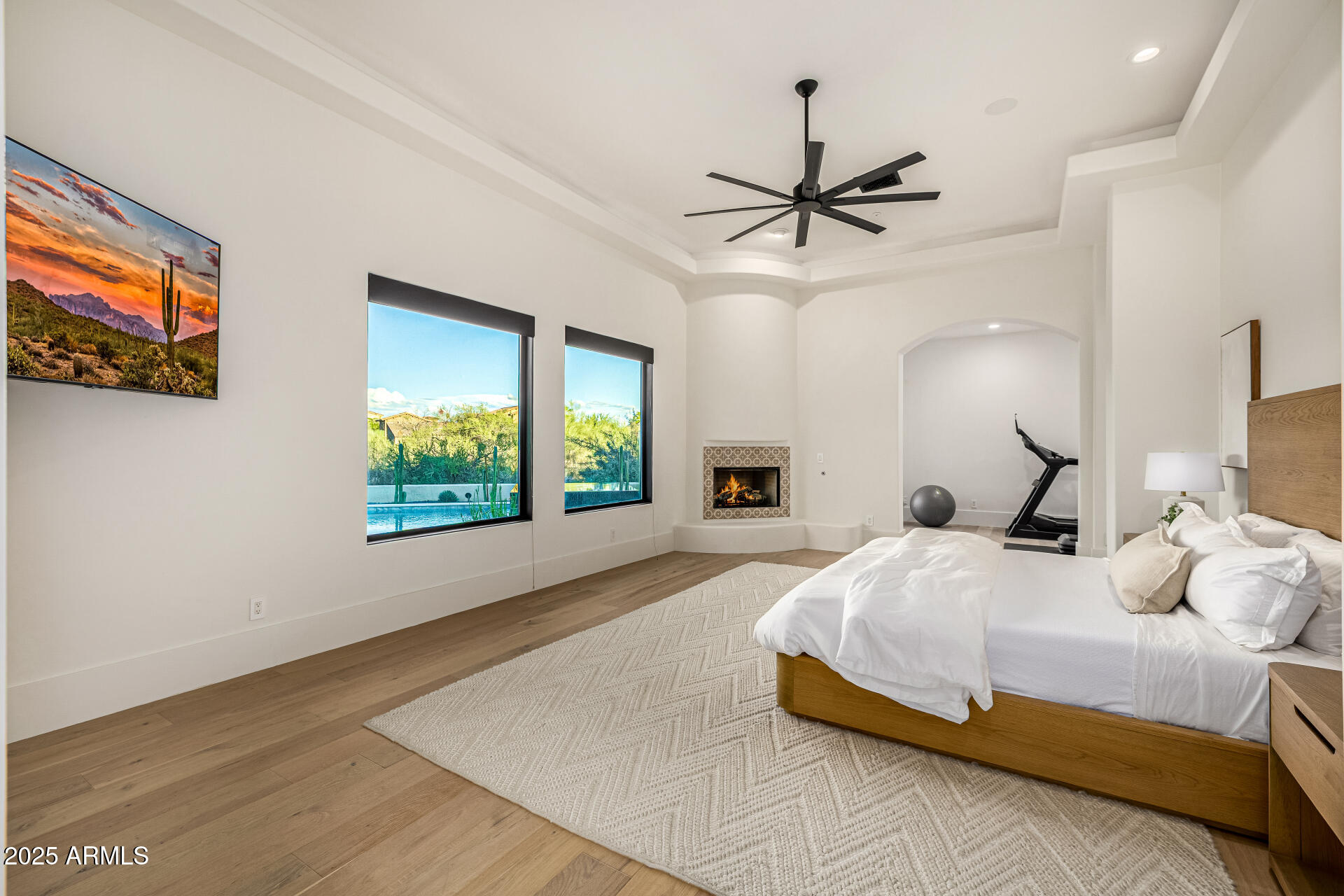 LONE MOUNTAIN ESTATES - Residential