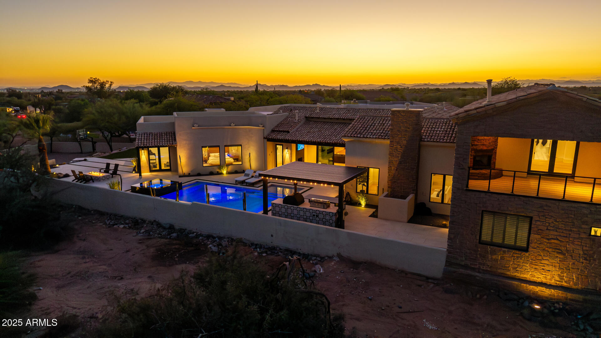 LONE MOUNTAIN ESTATES - Residential