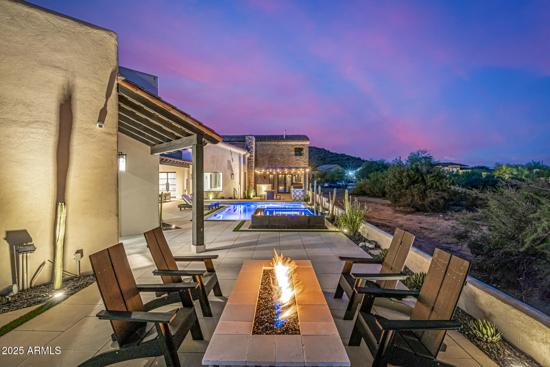 LONE MOUNTAIN ESTATES - Residential