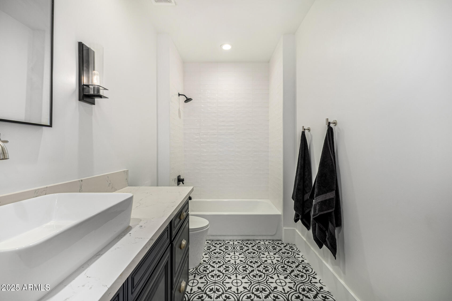 LONE MOUNTAIN ESTATES - Residential