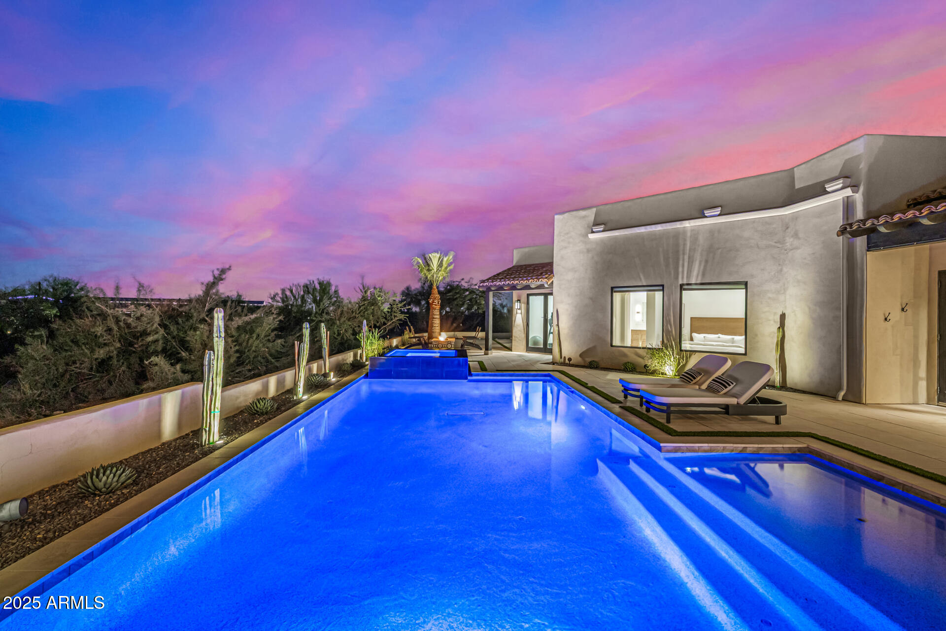 LONE MOUNTAIN ESTATES - Residential