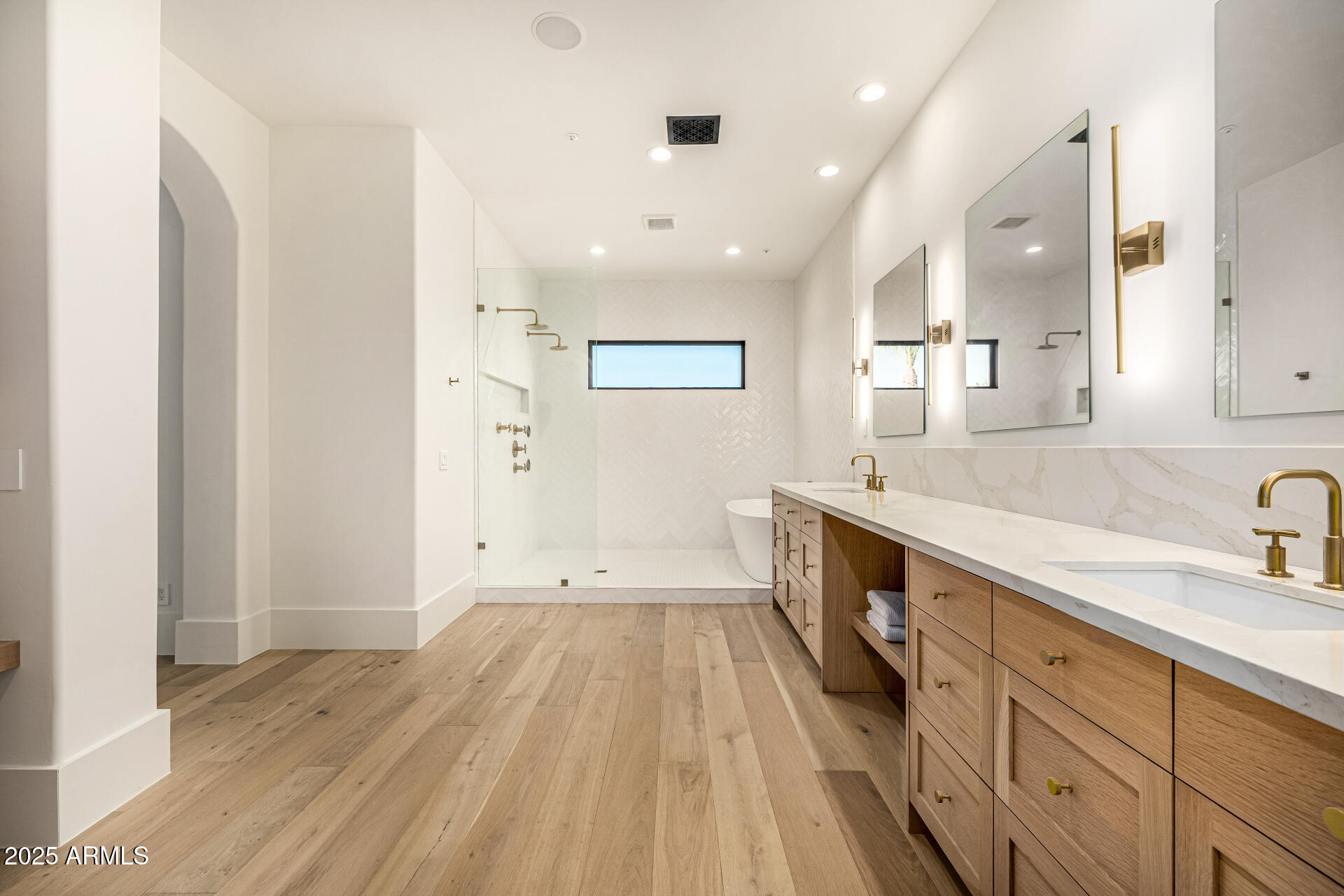 LONE MOUNTAIN ESTATES - Residential