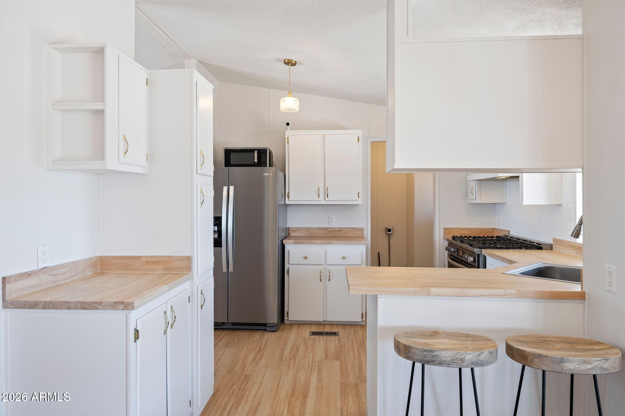 SUNSHINE ACRES - Residential