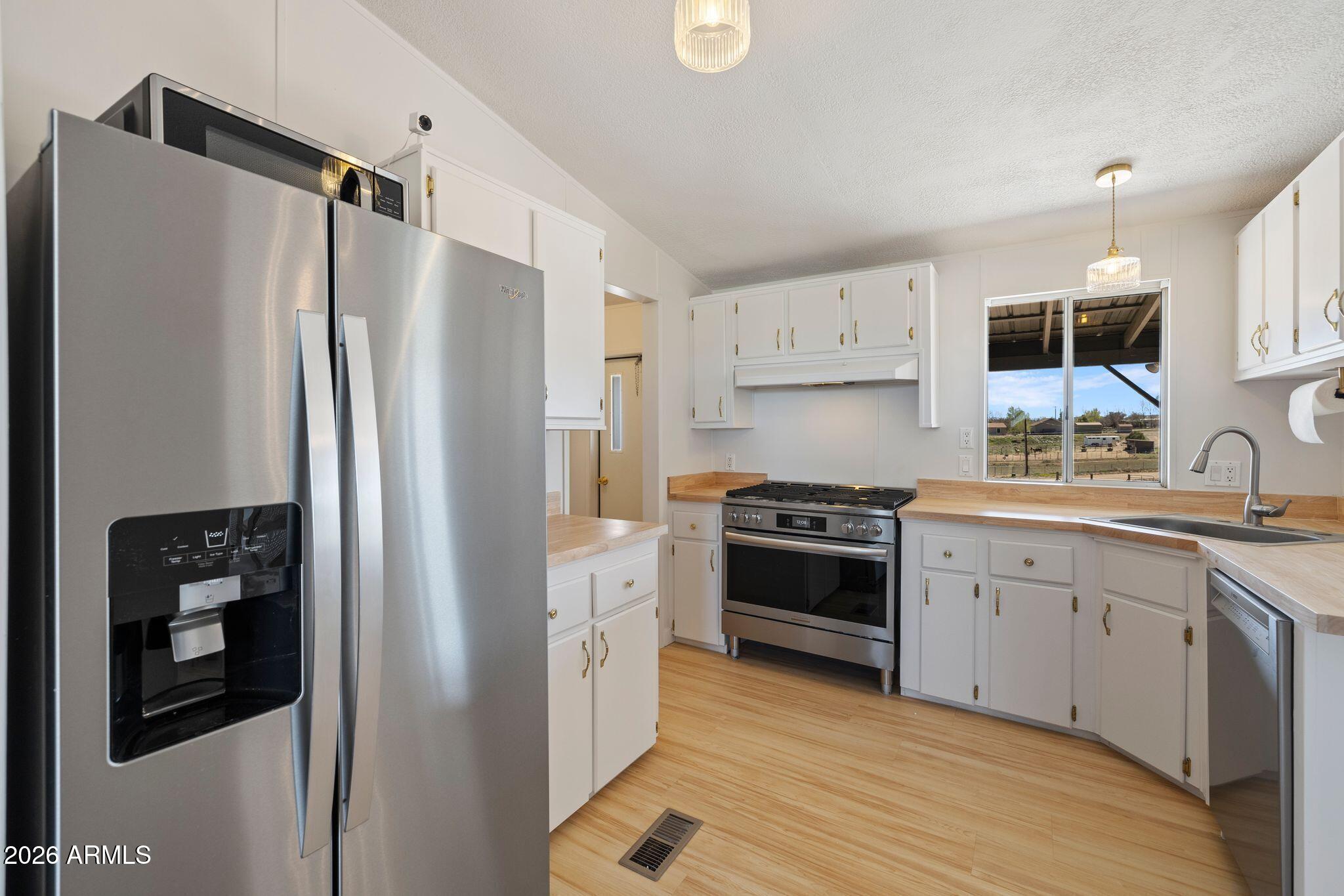 SUNSHINE ACRES - Residential