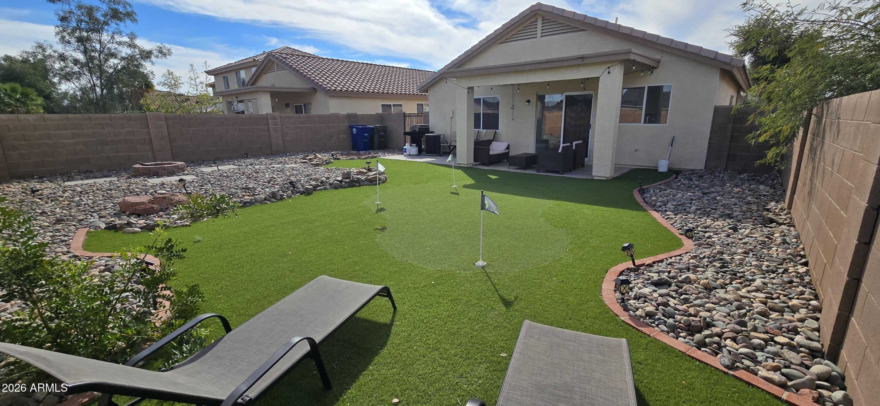 SUNDIAL UNIT 1 - Residential