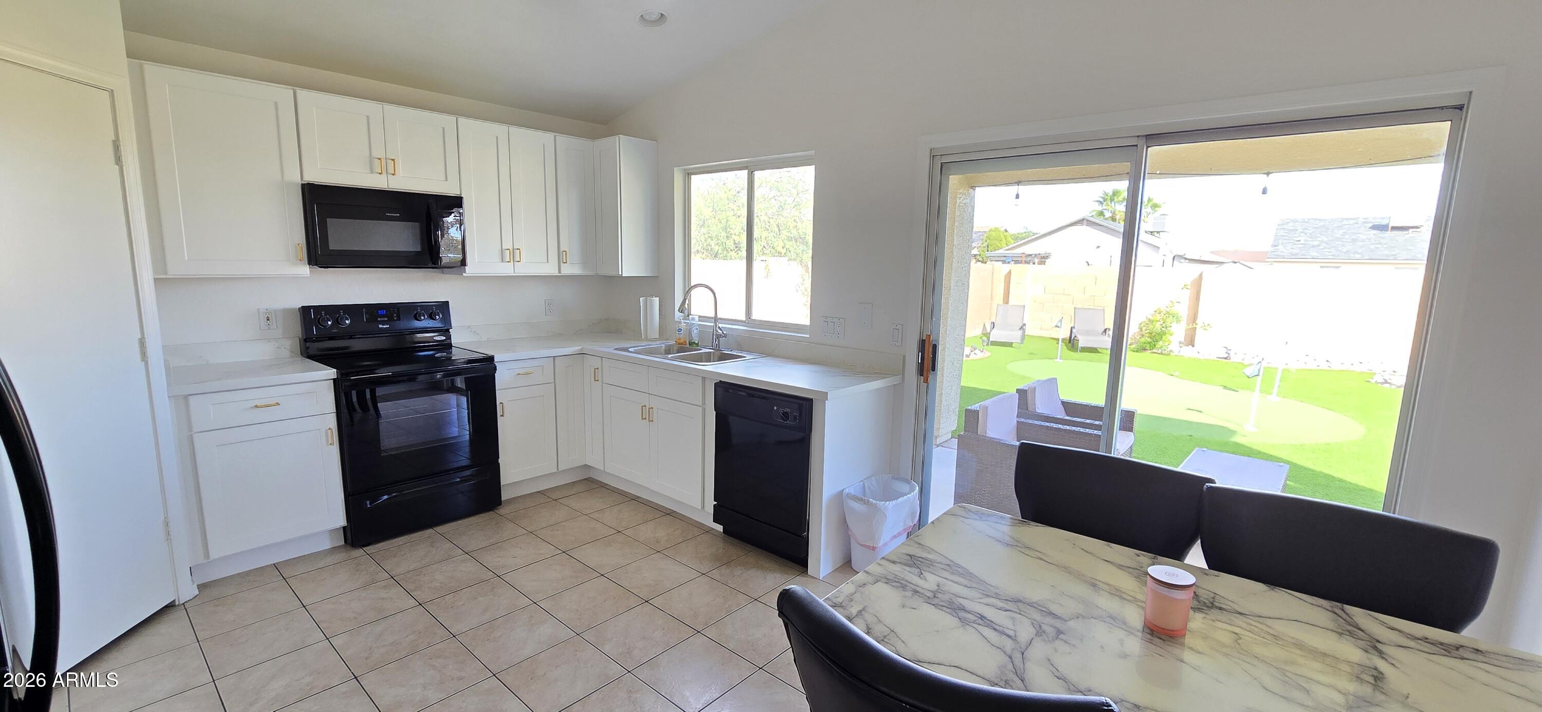 SUNDIAL UNIT 1 - Residential