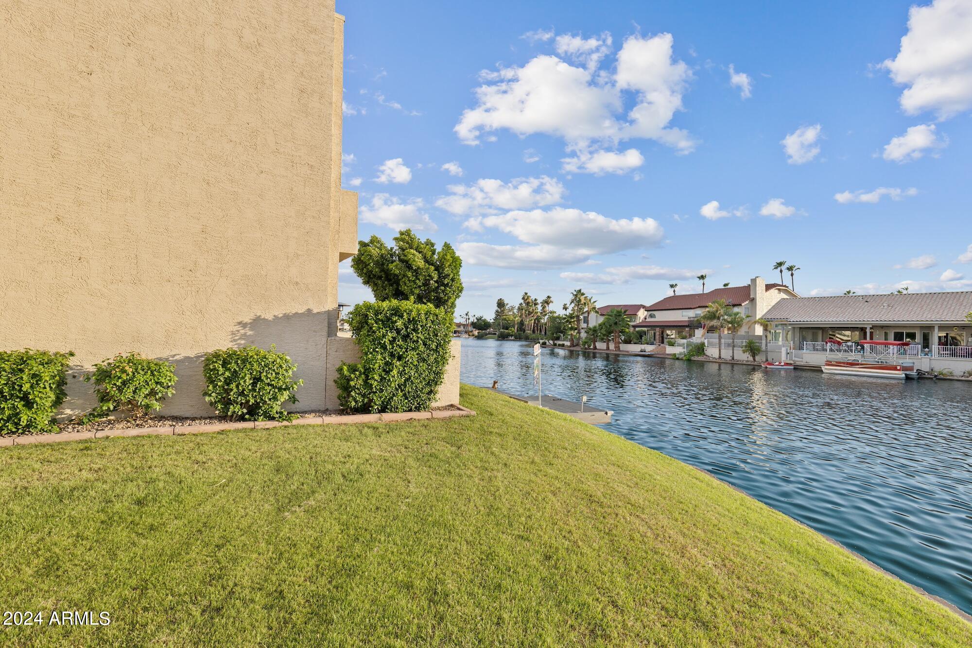 TOWNHOMES ON CORAL REEF - Residential
