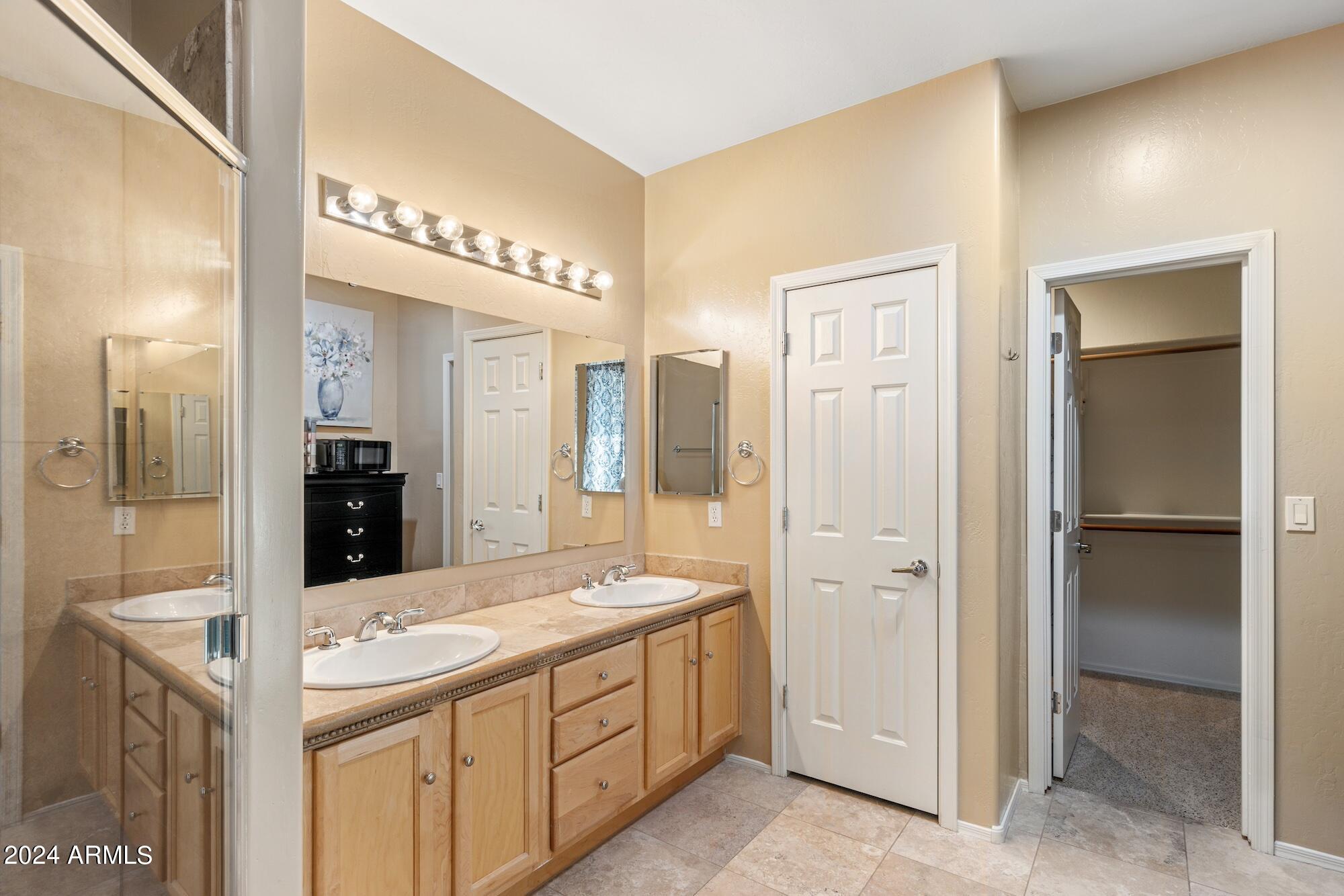 TOWNHOMES ON CORAL REEF - Residential