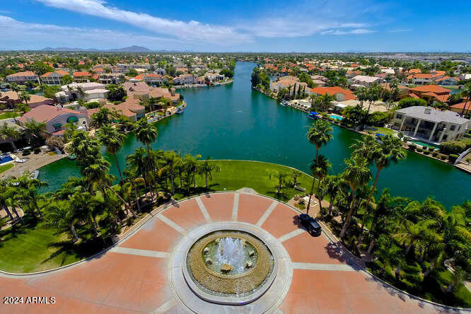 TOWNHOMES ON CORAL REEF - Residential