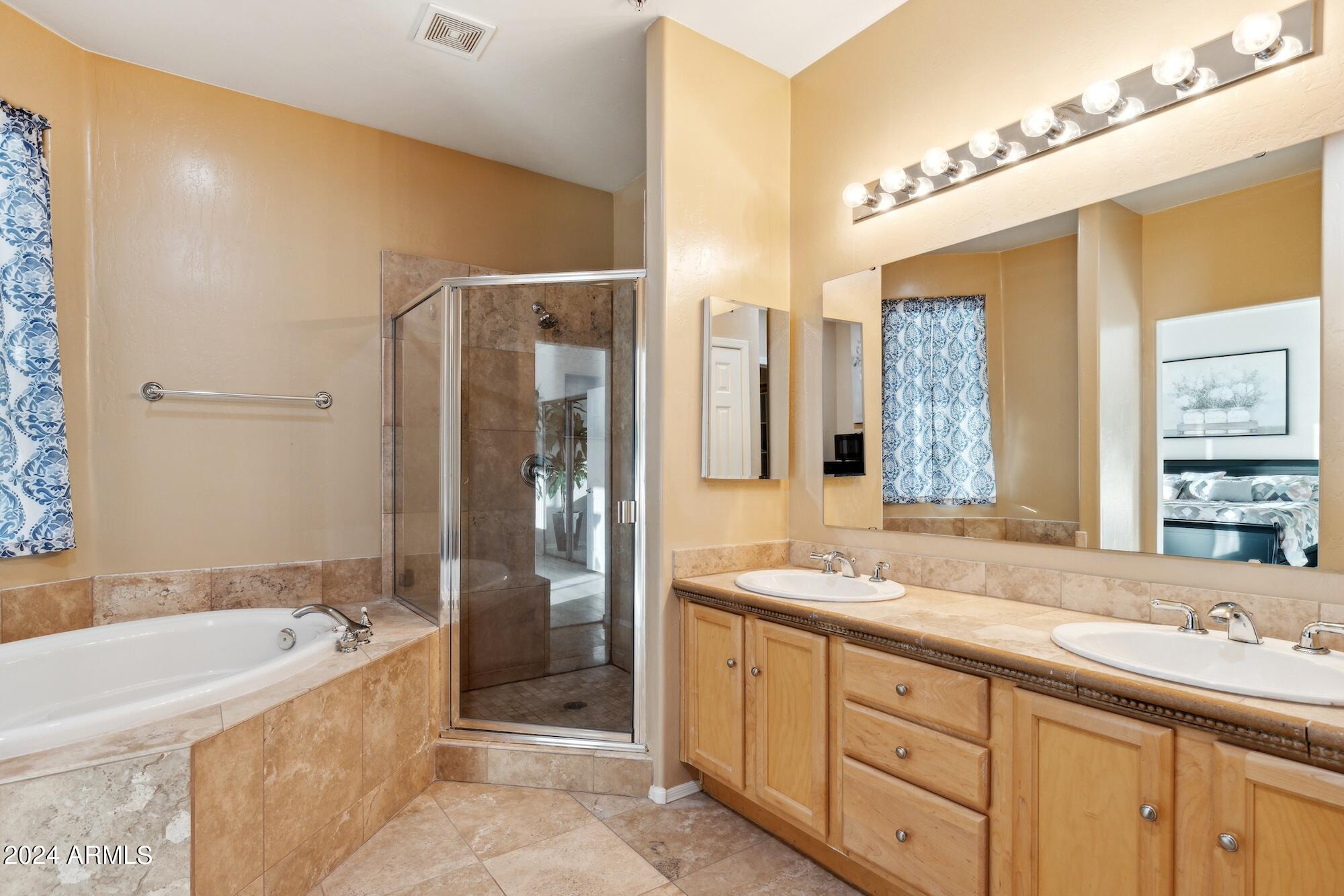 TOWNHOMES ON CORAL REEF - Residential