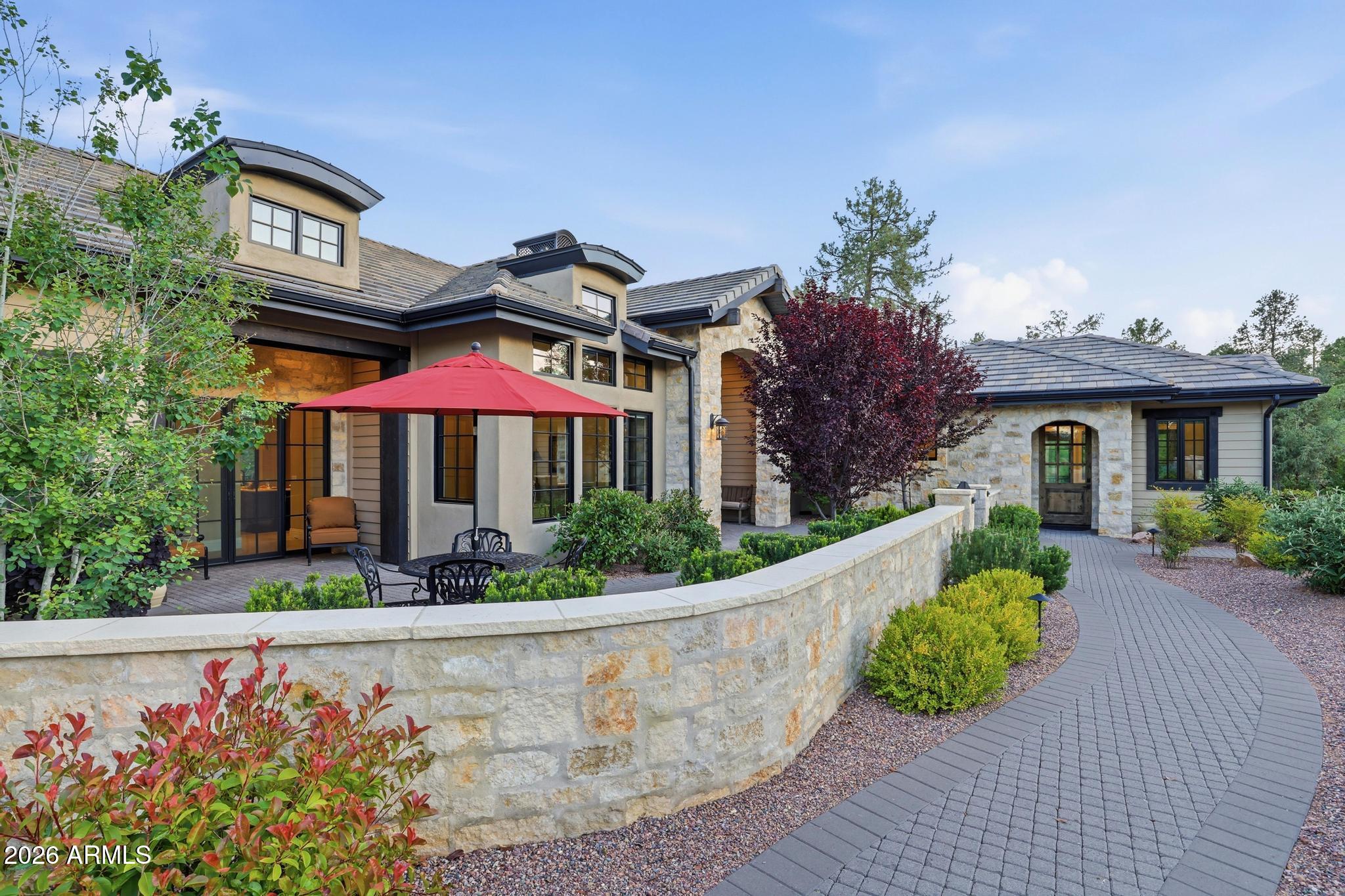 RIM GOLF CLUB PHASE 1 - Residential