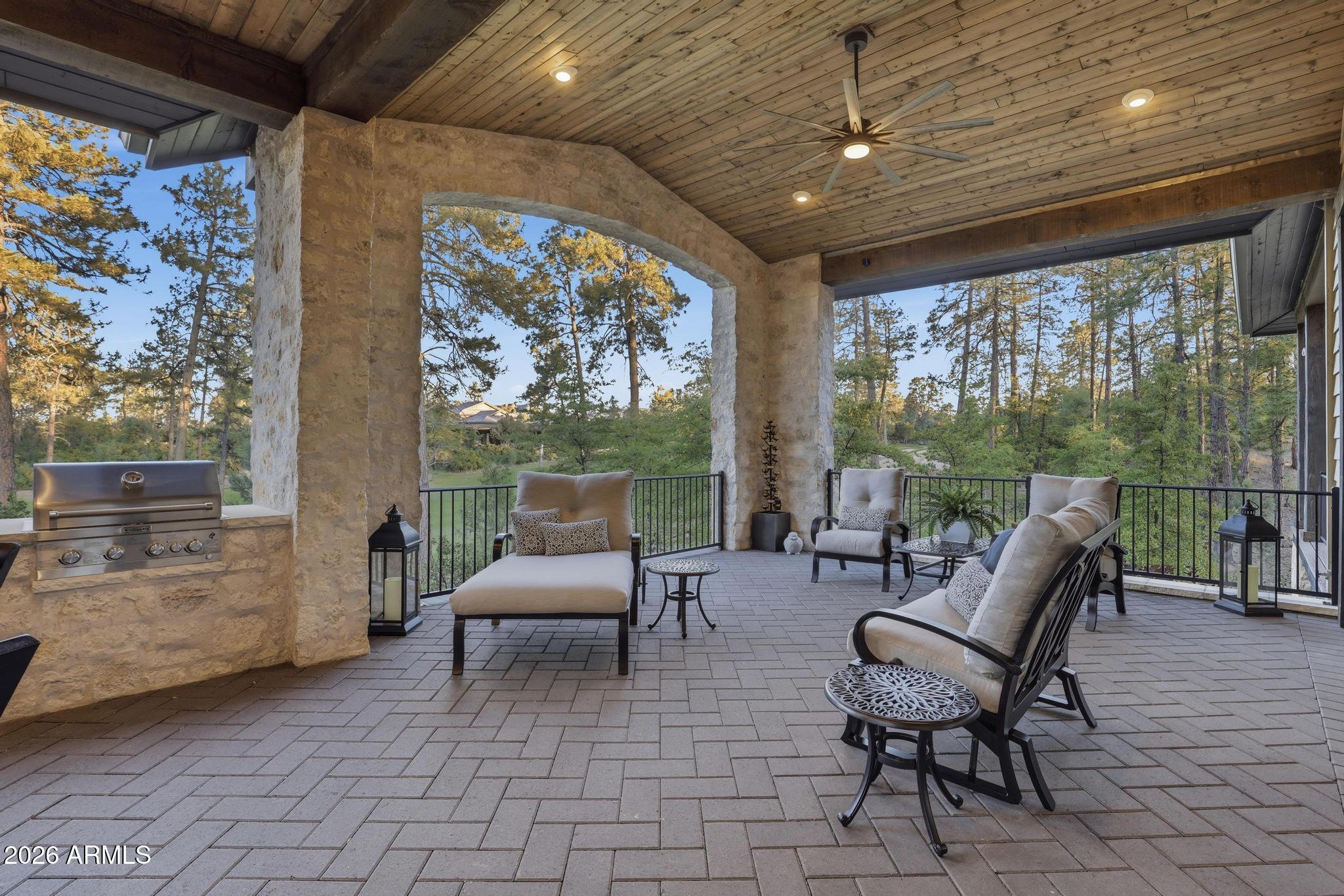 RIM GOLF CLUB PHASE 1 - Residential