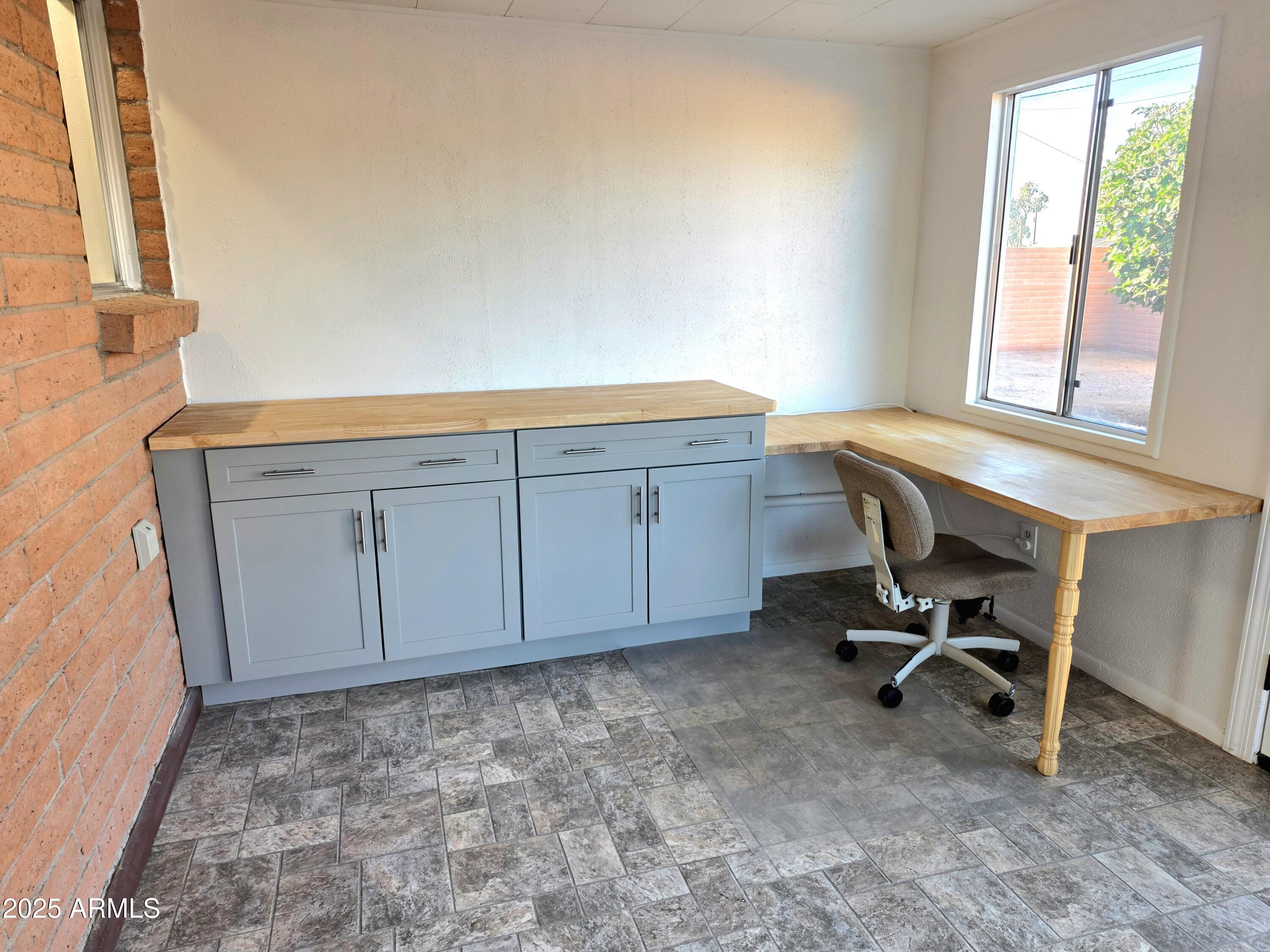 AMD ARIZONA CITY UNIT FIVE - Residential