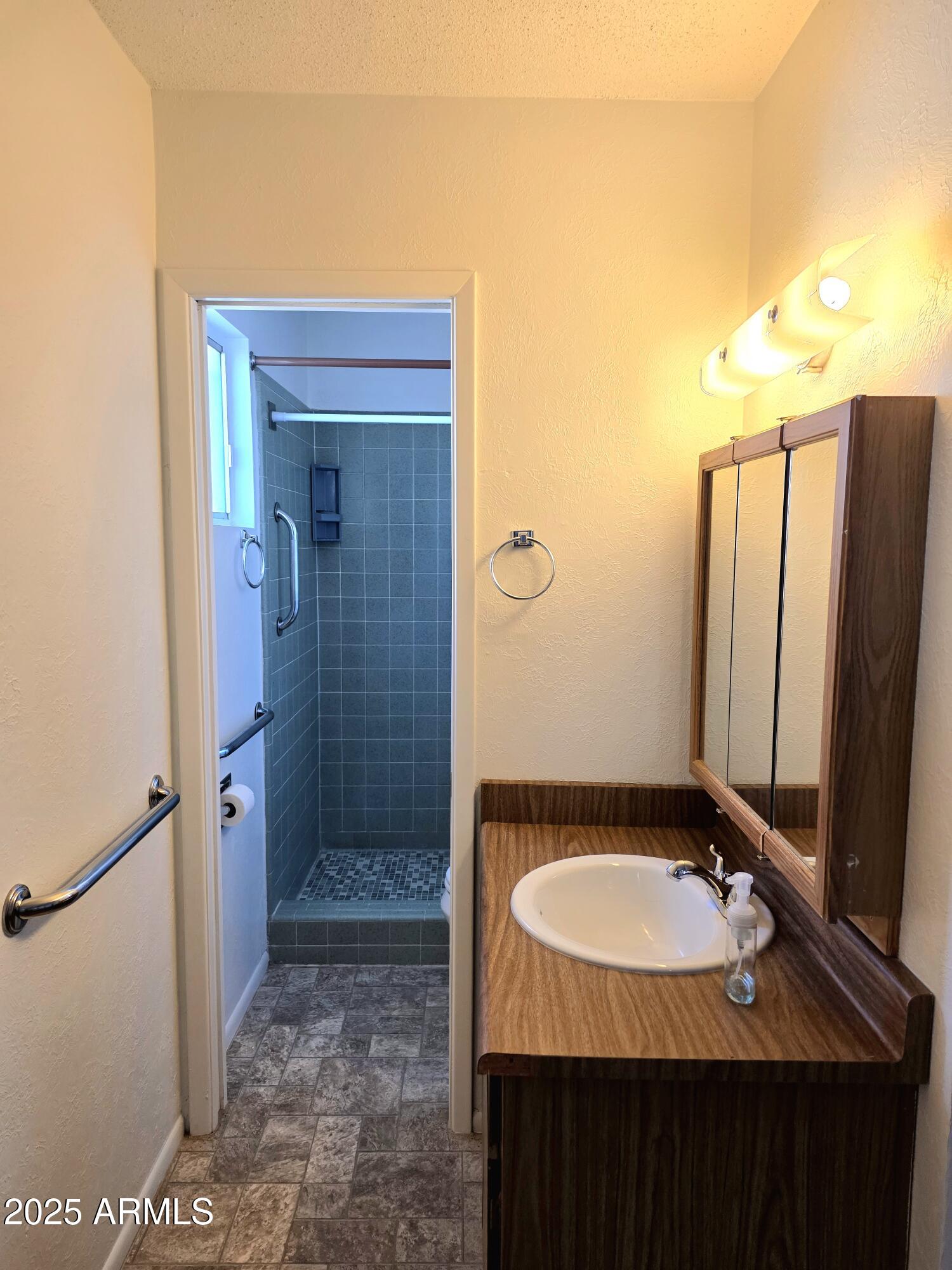AMD ARIZONA CITY UNIT FIVE - Residential