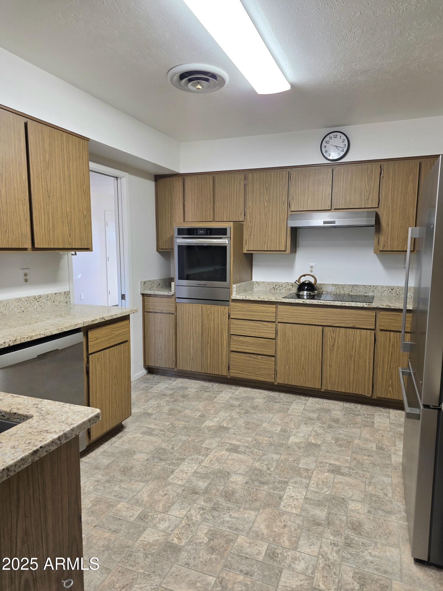 AMD ARIZONA CITY UNIT FIVE - Residential