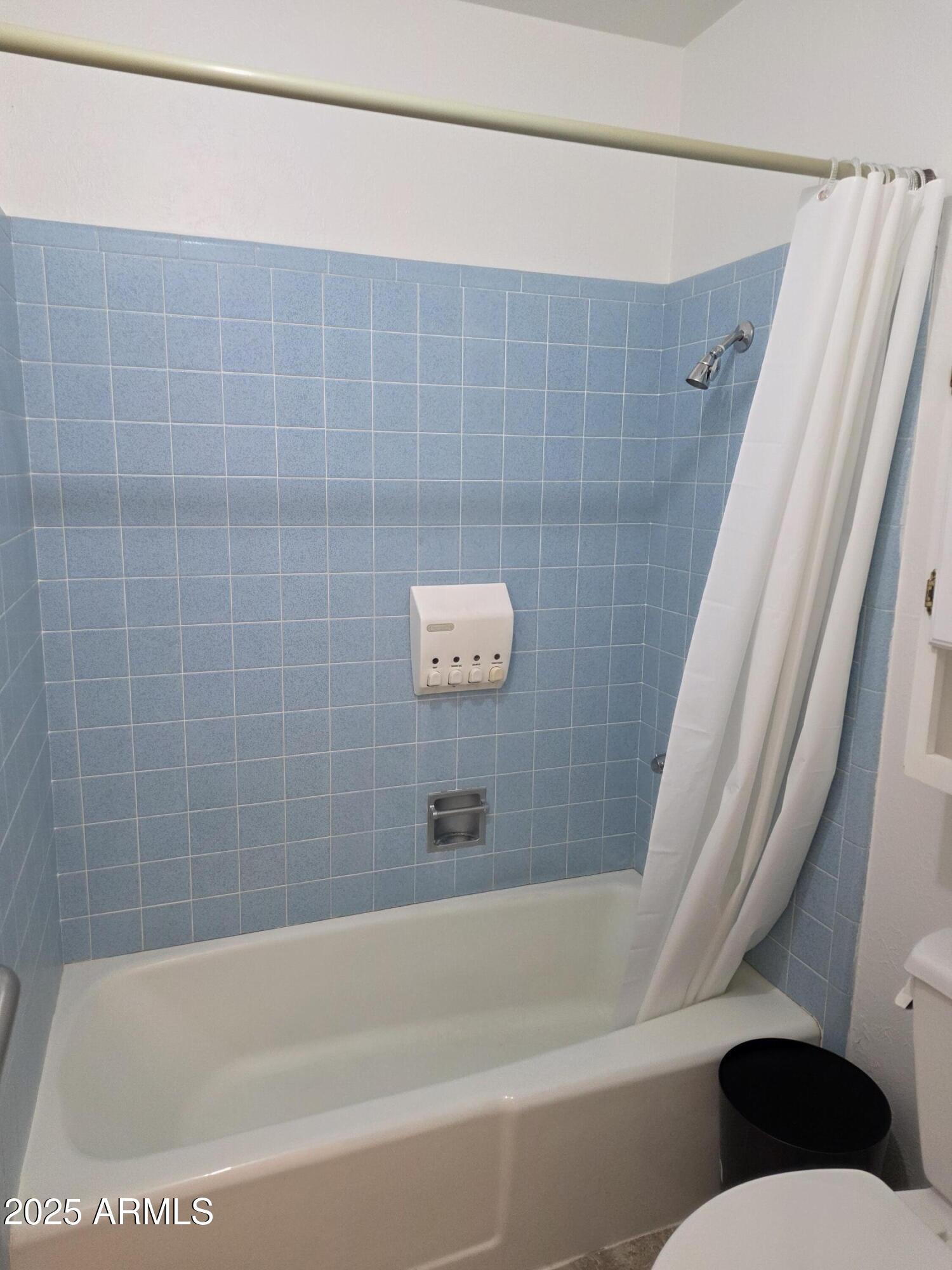 AMD ARIZONA CITY UNIT FIVE - Residential