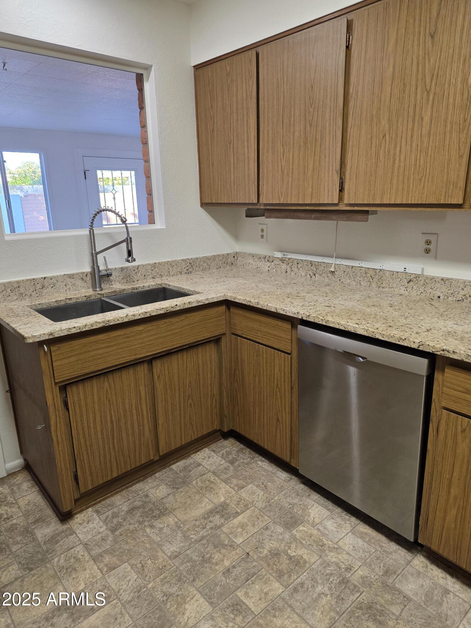 AMD ARIZONA CITY UNIT FIVE - Residential