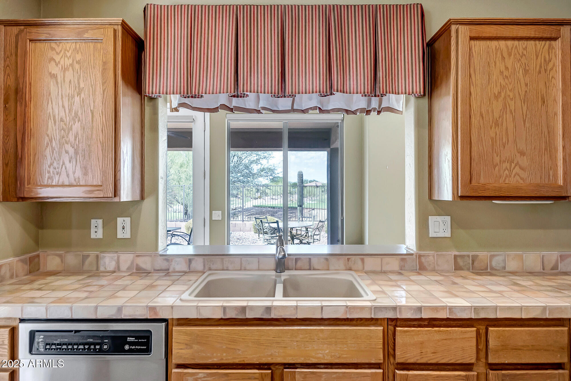 ANTHEM GOLF & COUNTRY CLUB - Residential