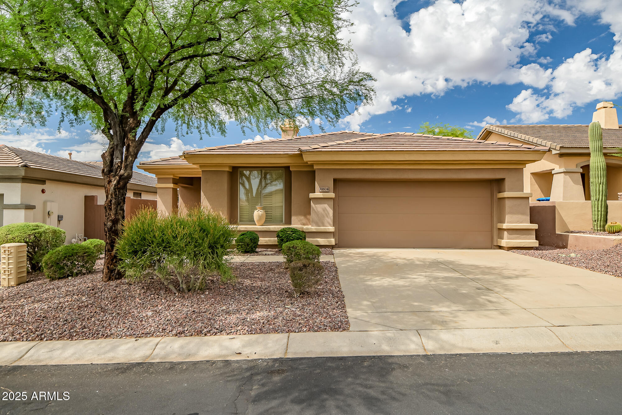 ANTHEM GOLF & COUNTRY CLUB - Residential