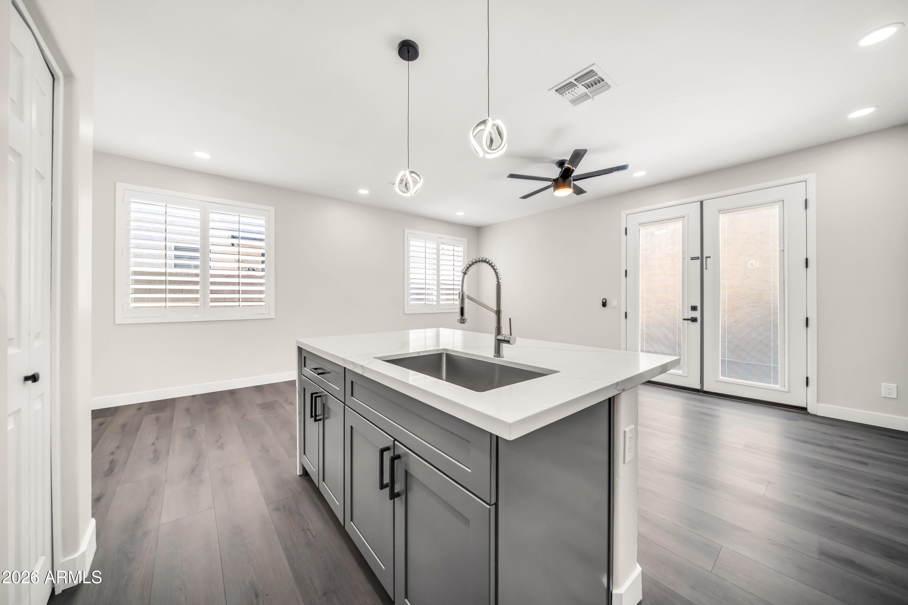PALISADES AT COUNTRY PLACE - Residential