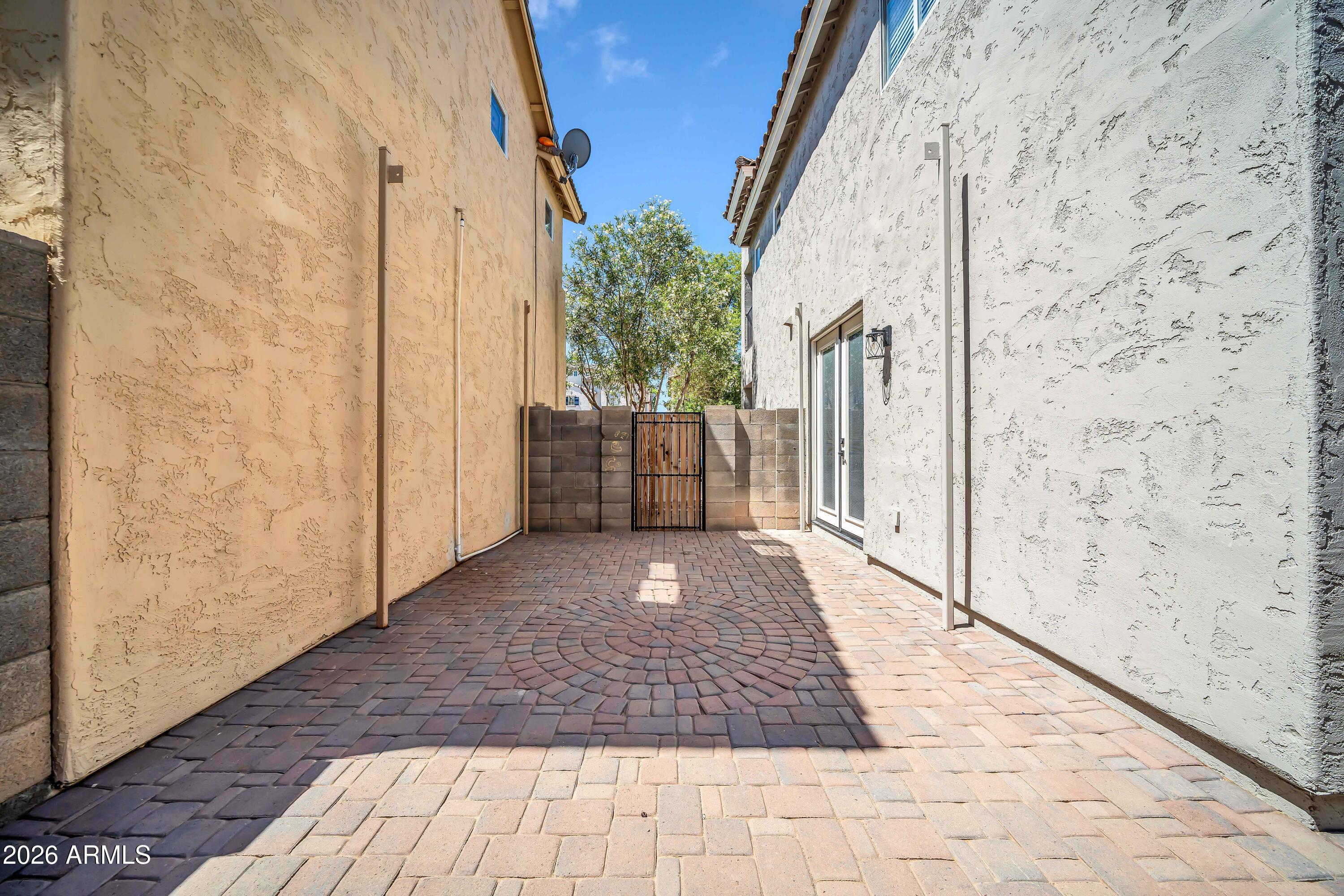 PALISADES AT COUNTRY PLACE - Residential