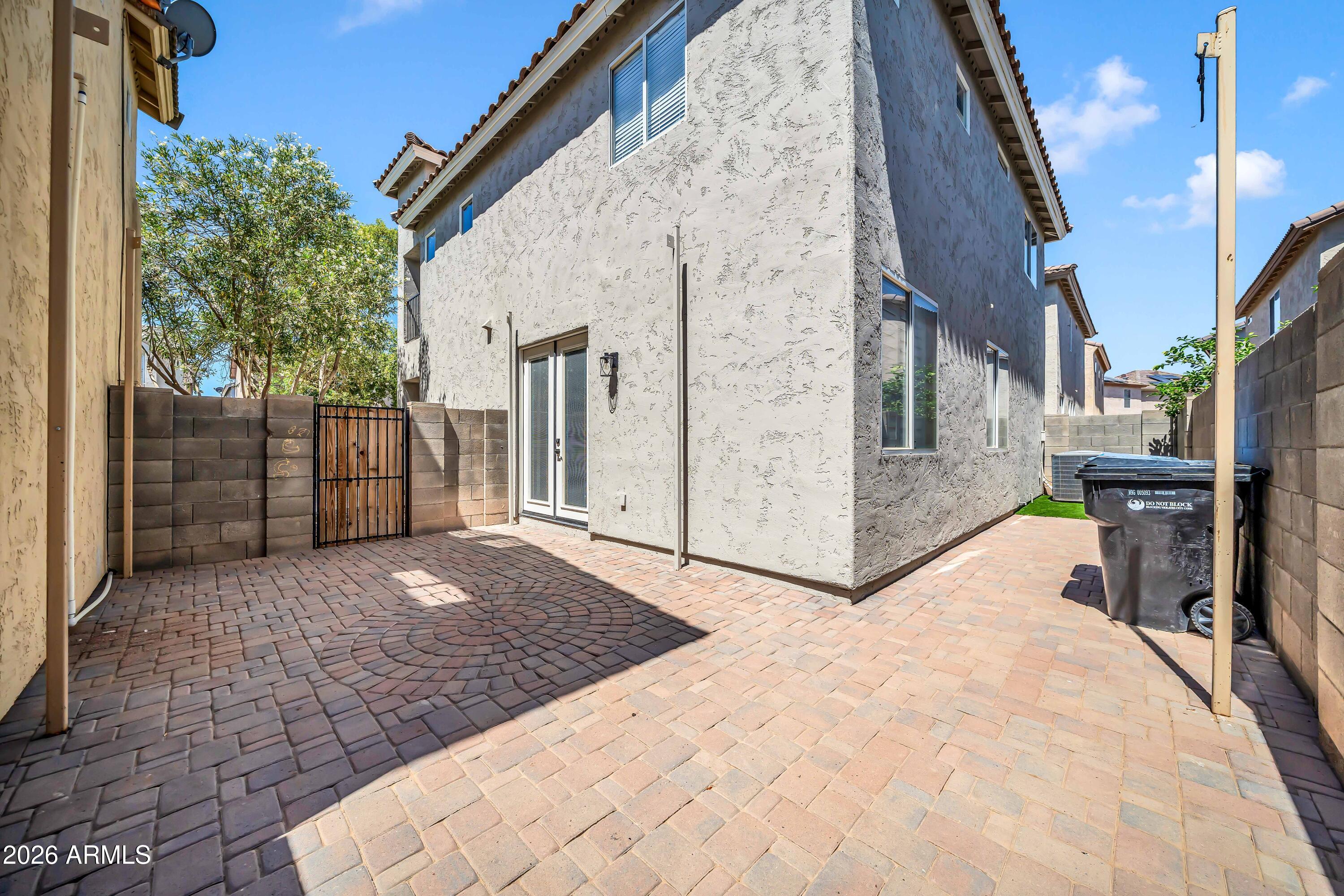 PALISADES AT COUNTRY PLACE - Residential
