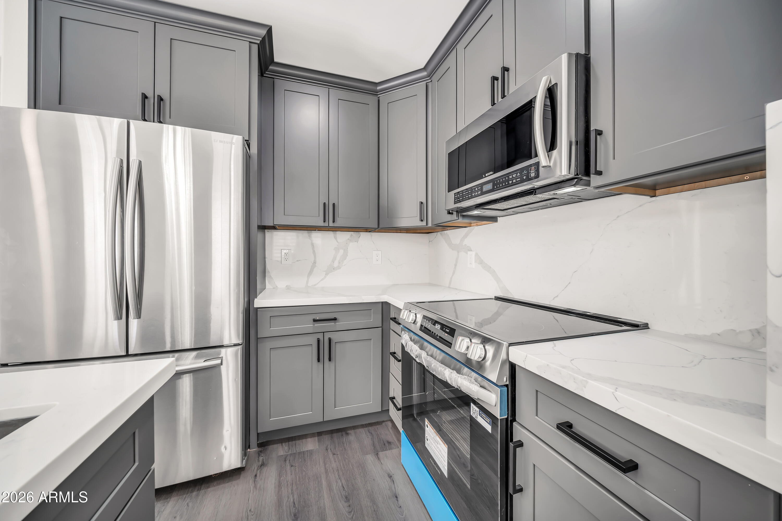 PALISADES AT COUNTRY PLACE - Residential