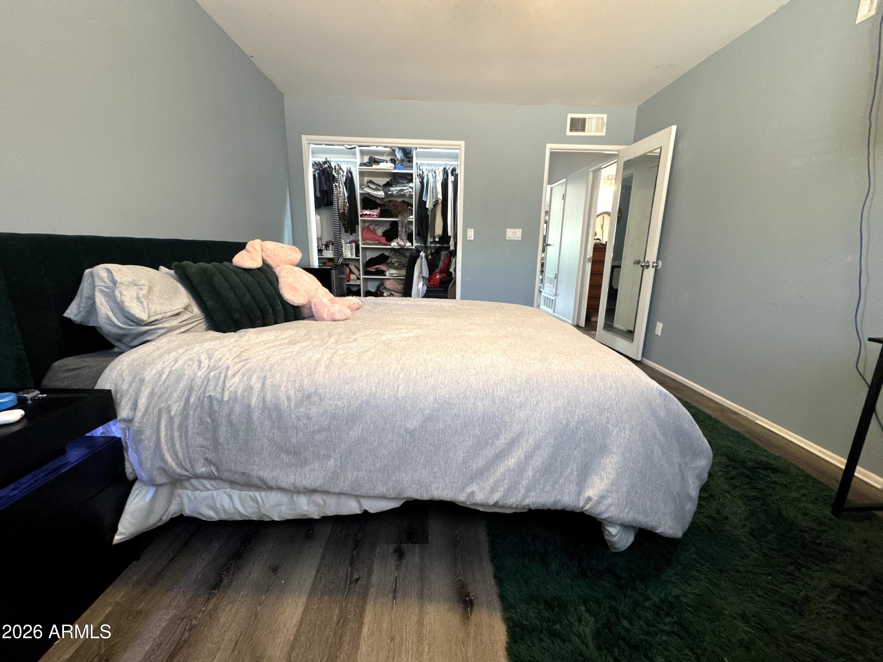 OAK CREEK KNOLLS - Residential