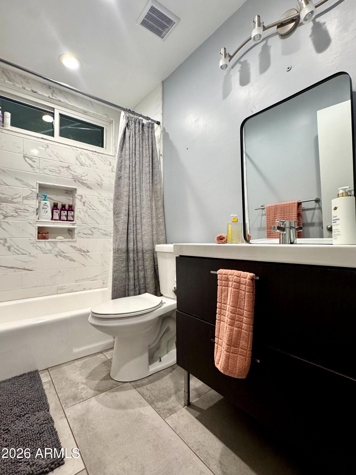 OAK CREEK KNOLLS - Residential