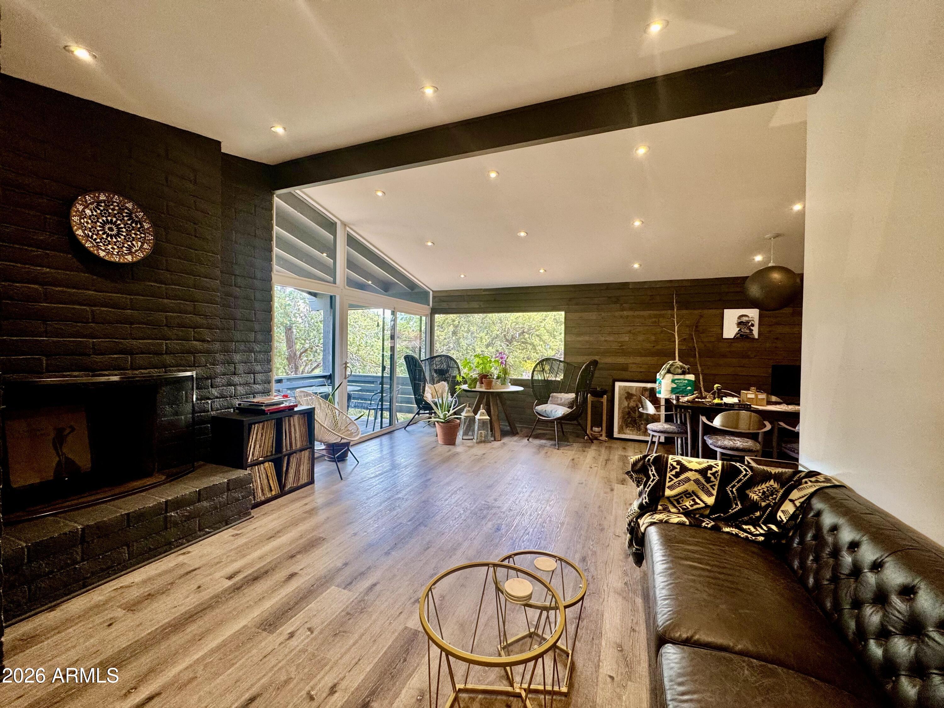 OAK CREEK KNOLLS - Residential