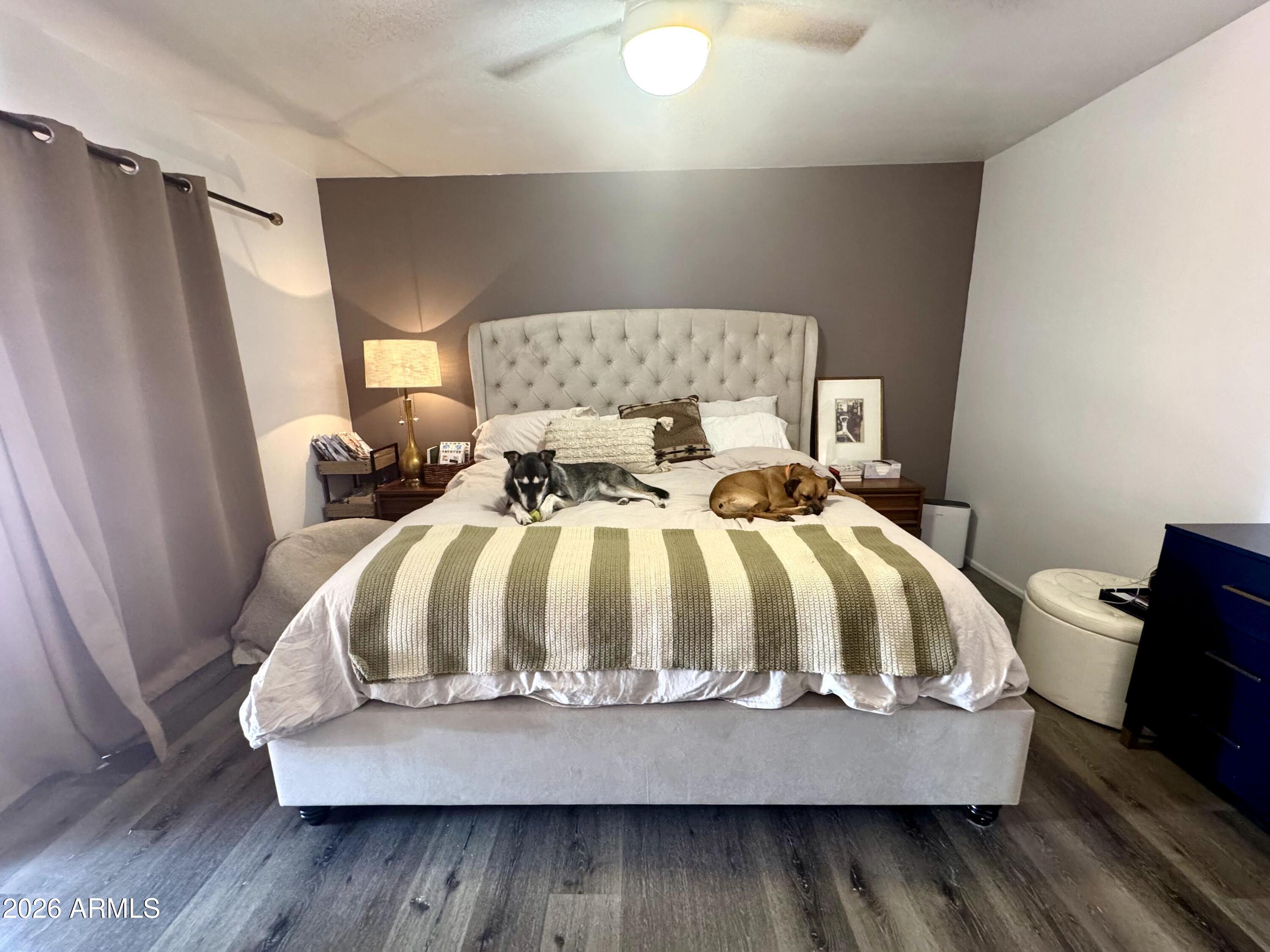 OAK CREEK KNOLLS - Residential