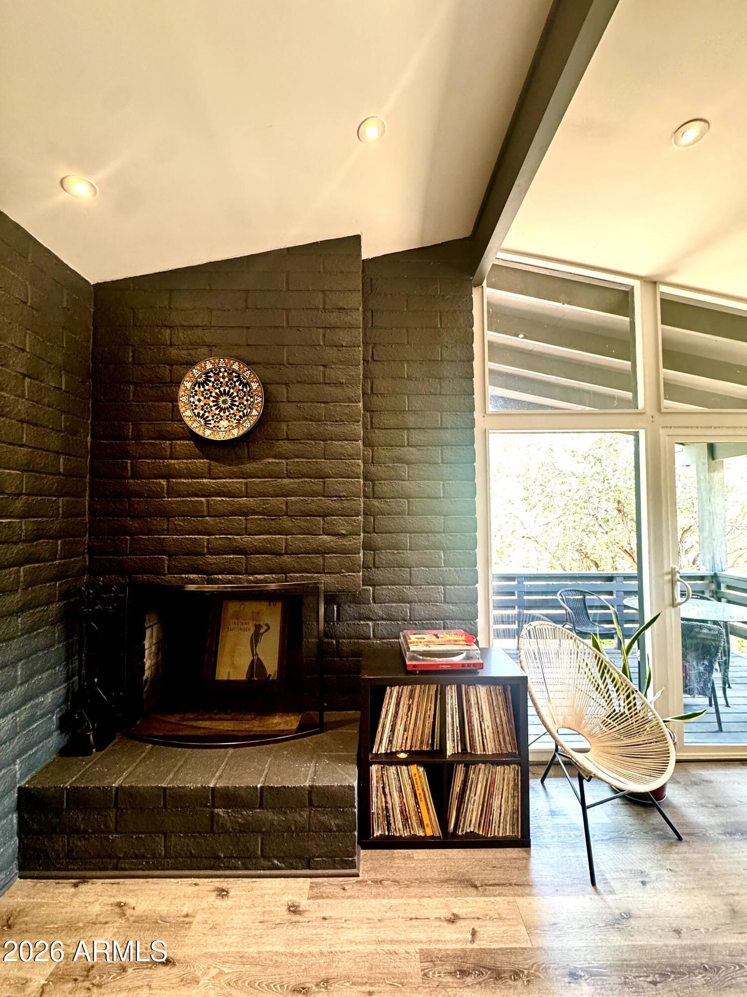 OAK CREEK KNOLLS - Residential