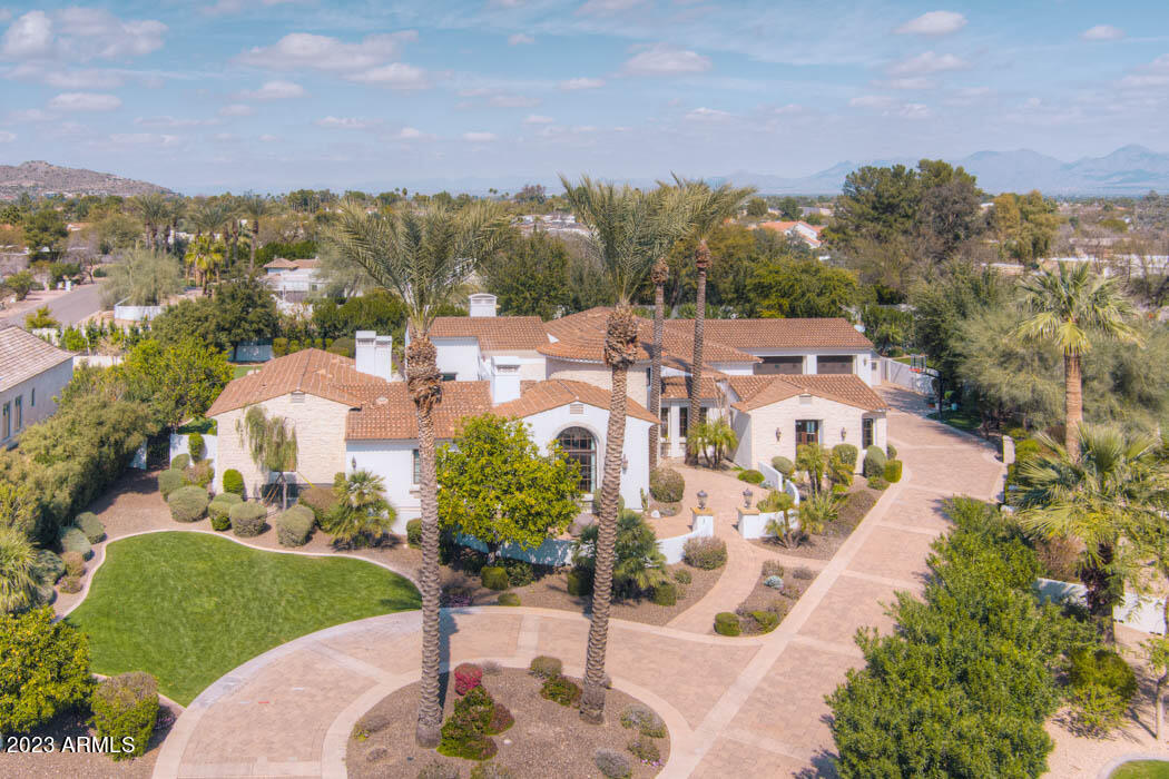 CASA BLANCA ESTATES LOT 20-37 & TR A - Residential
