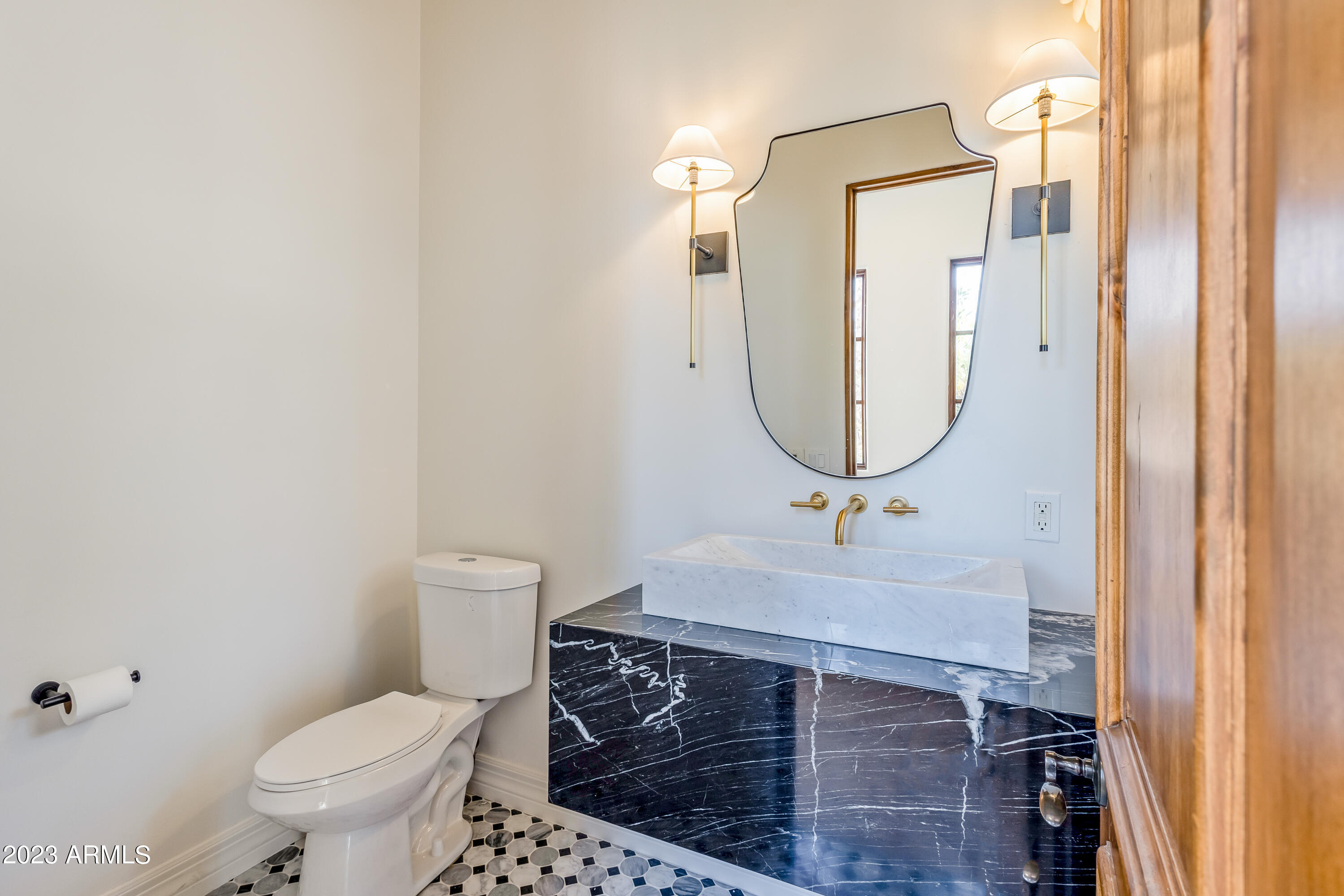 CASA BLANCA ESTATES LOT 20-37 & TR A - Residential