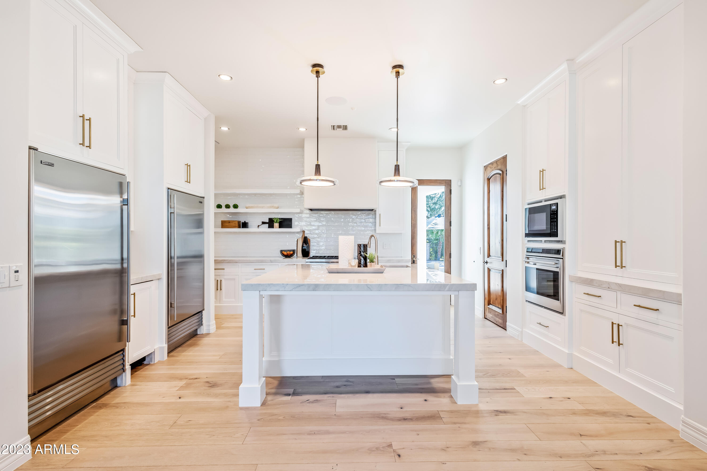 CASA BLANCA ESTATES LOT 20-37 & TR A - Residential