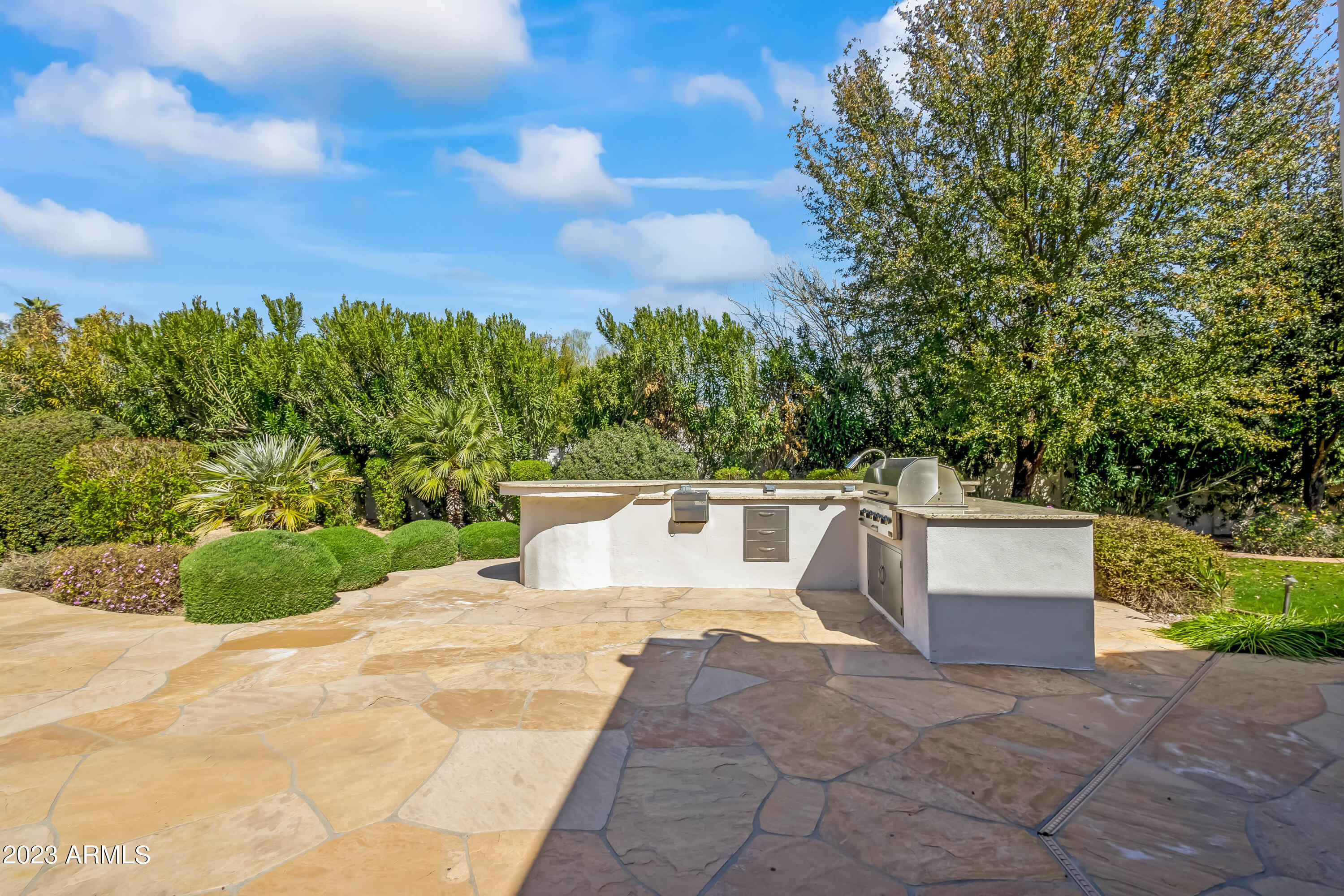 CASA BLANCA ESTATES LOT 20-37 & TR A - Residential