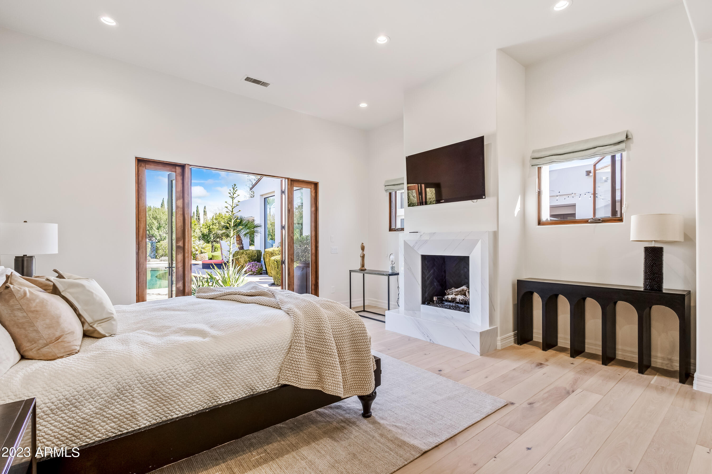 CASA BLANCA ESTATES LOT 20-37 & TR A - Residential