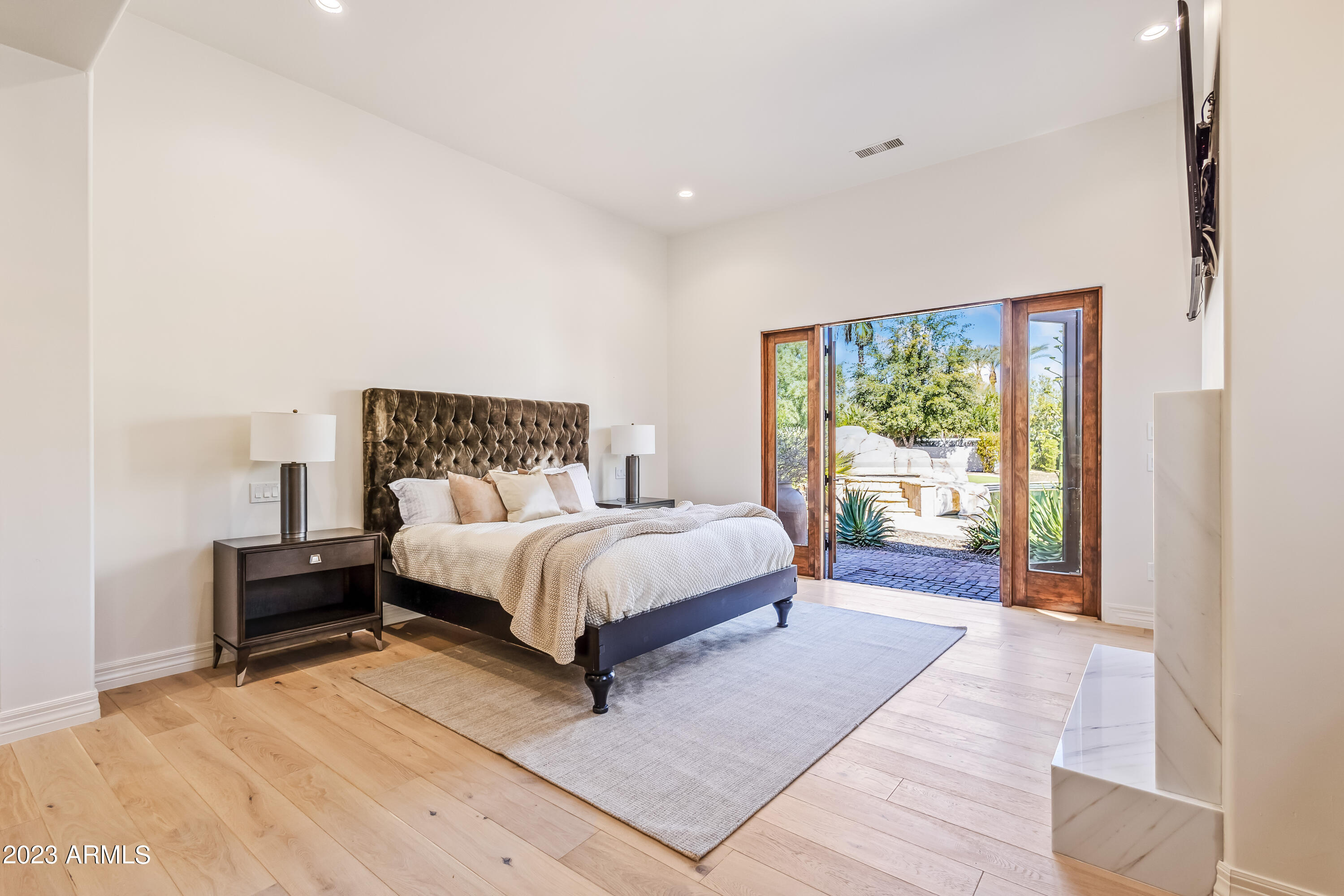 CASA BLANCA ESTATES LOT 20-37 & TR A - Residential